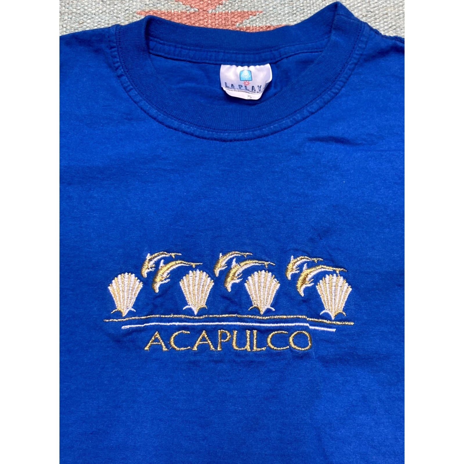 Vintage VINTAGE Mexico T-Shirt Acapulco Beach Dolphins Embroidered Y2K Small Mens Tshirt Blue Shirt Size US S / EU 44-46 / 1 - 2 Thumbnail
