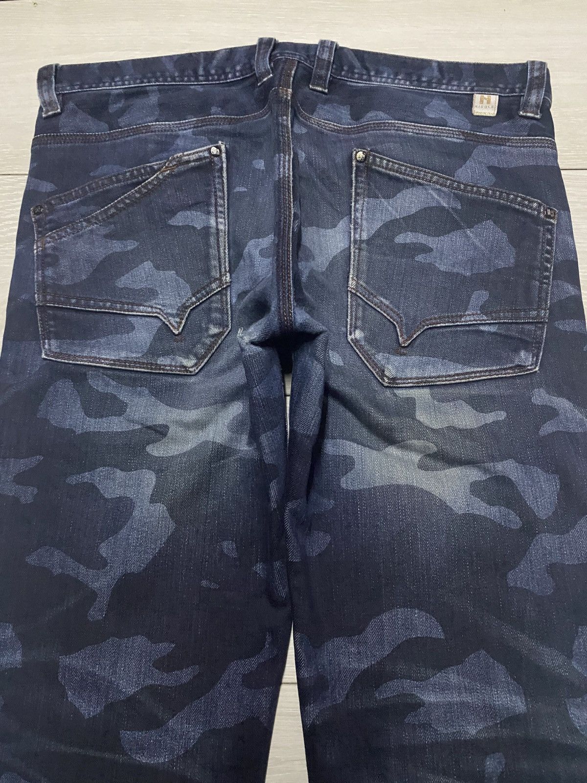 HIDEAWAYS Vintage Hideway Nicole Blue Camo Straight Slim Jeans Size US 35 - 4 Thumbnail
