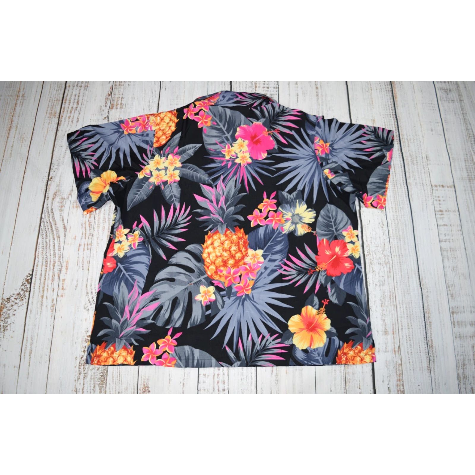 Vintage King Kameha Shirt Mens 4XL Black Grey Hawaiian Pineapple Aloha Casual Funky NWT Size US XXL / EU 58 / 5 - 8 Thumbnail