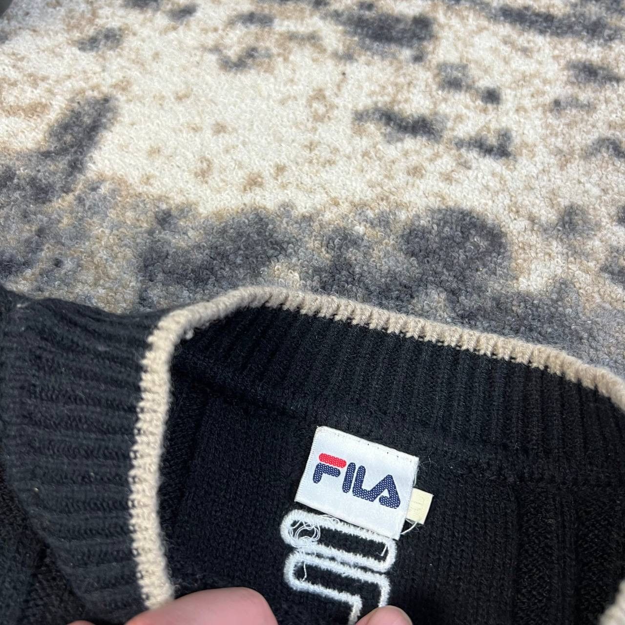 Fila Fila Vintage Y2K Big Embroidered Logo Striped Knit Sweater Size US L / EU 52-54 / 3 - 5 Thumbnail
