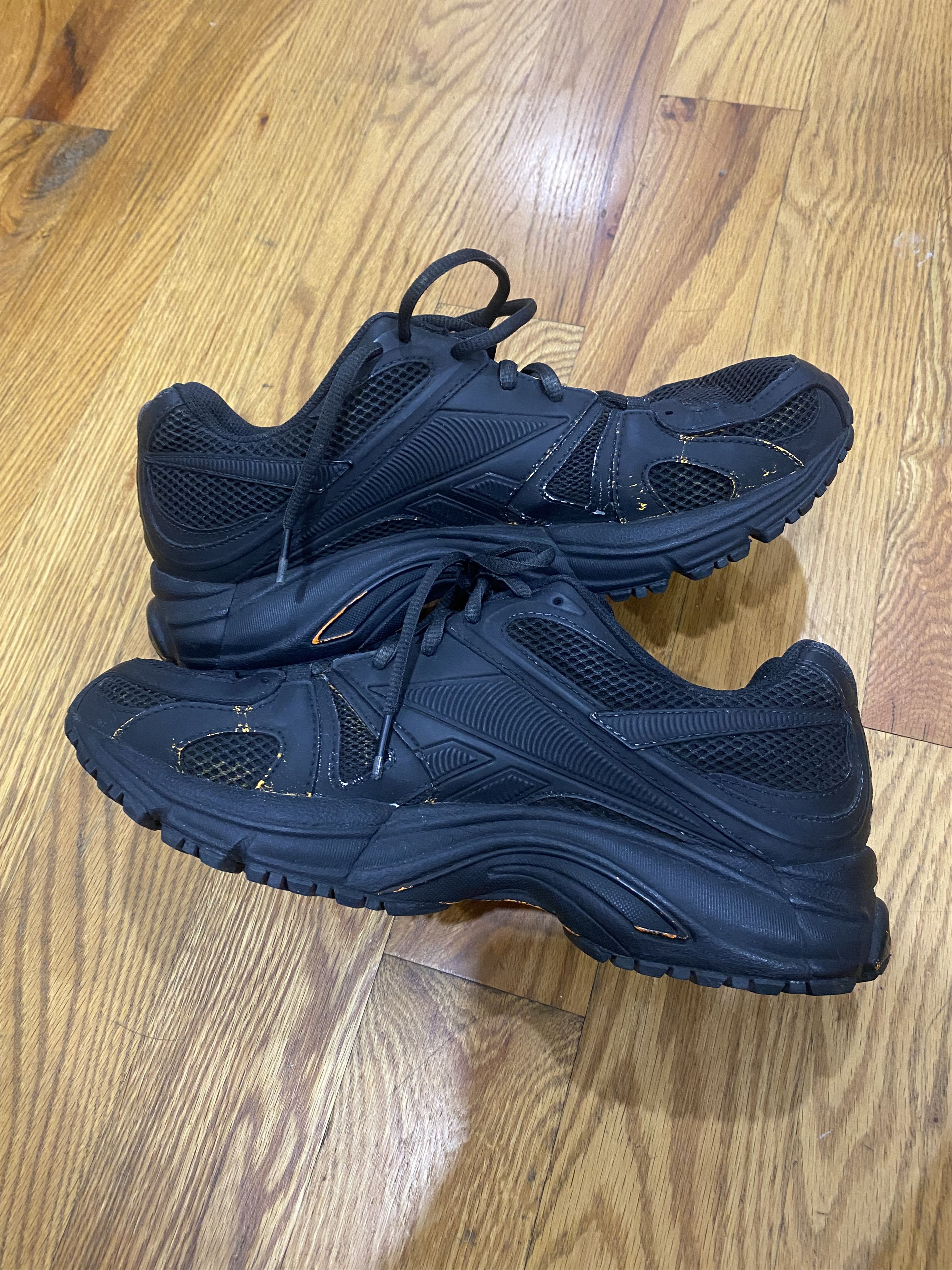 Vetements Vetements ‘Artisanal’ Black Scratch-Off Reebok Spike Runner Size US 8.5 / EU 41-42 - 8 Thumbnail