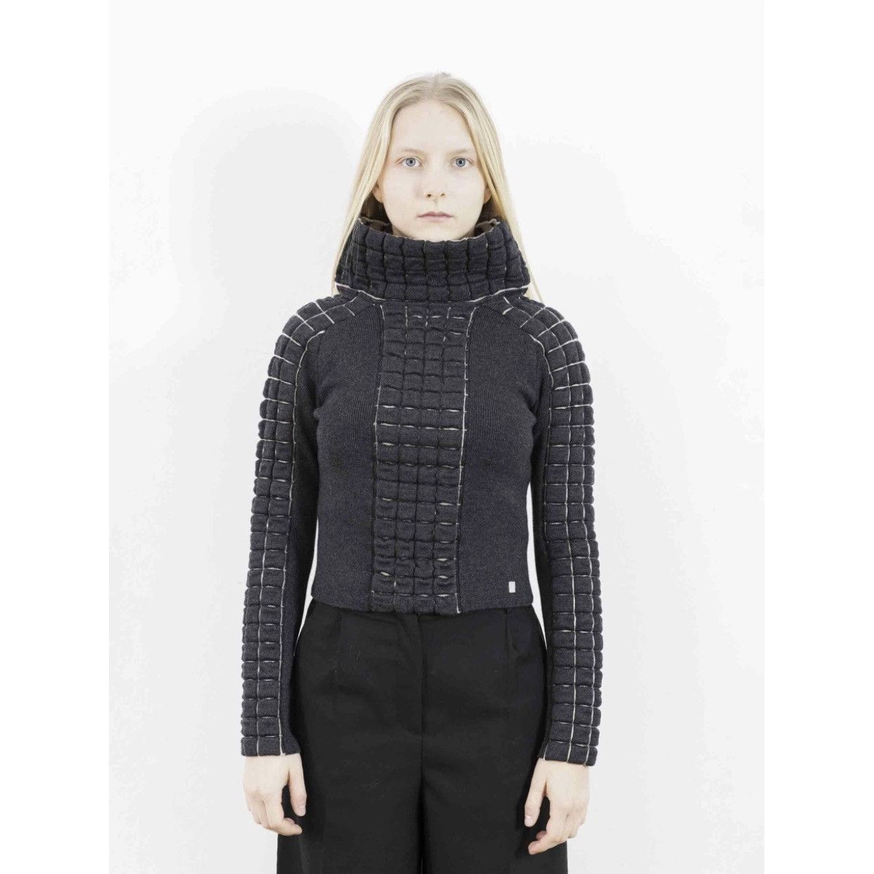 Chanel × Karl Lagerfeld Chanel turtleneck sweater in matelassé wool. Size XS / US 0-2 / IT 36-38 - 2 Thumbnail