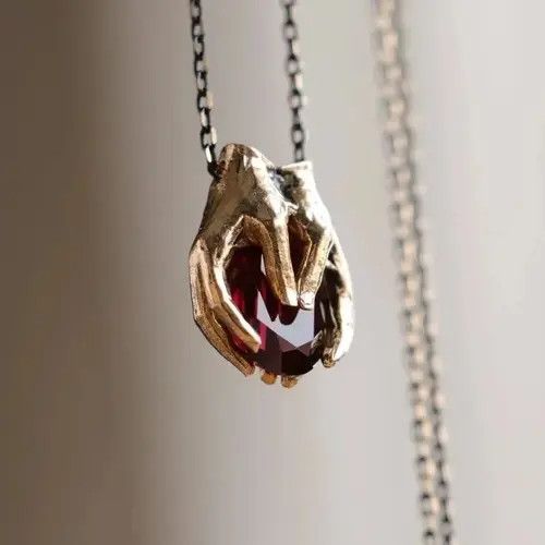 Handmade × Jewelry × Vintage Both Hands Necklace Size ONE SIZE - 1 Thumbnail