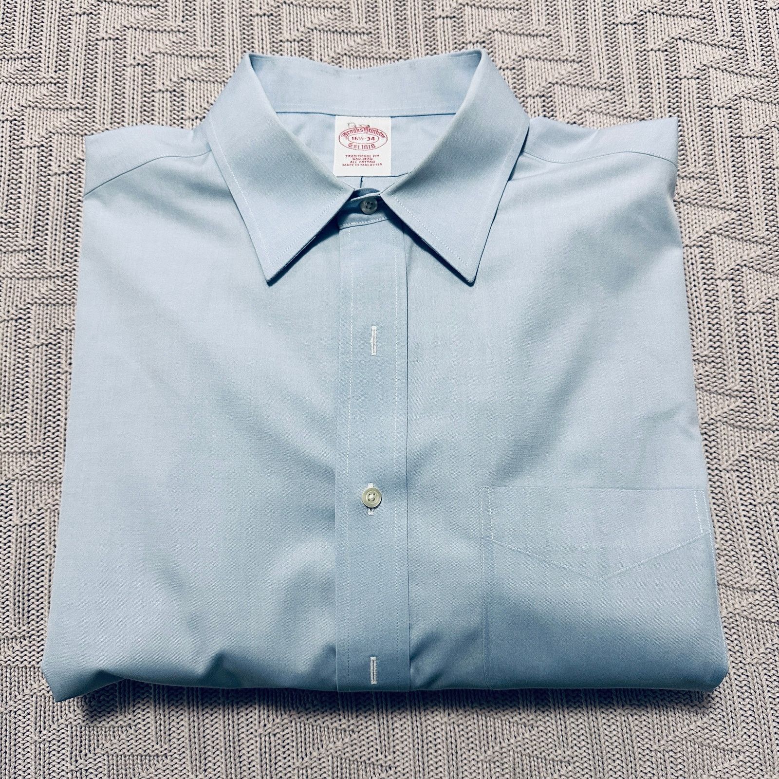 Brooks Brothers Brooks Brothers solid blue traditional fit button down Size US L / EU 52-54 / 3 - 1 Thumbnail