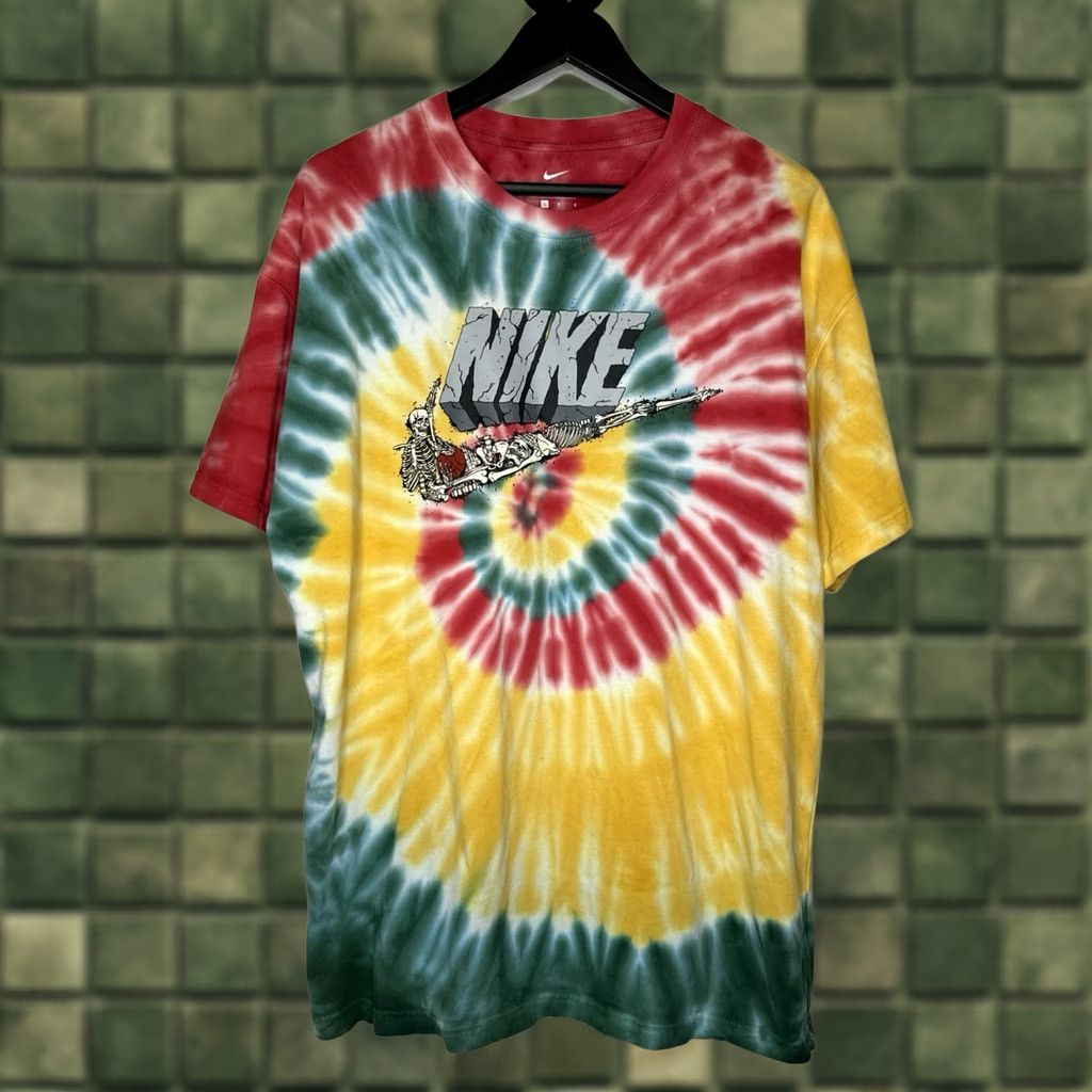 Nike Nike Tie Dye Graphic T Shirt Skeleton Swoosh Streetwear L Expedition Series Multicolor Size US L / EU 52-54 / 3 - 1 Thumbnail