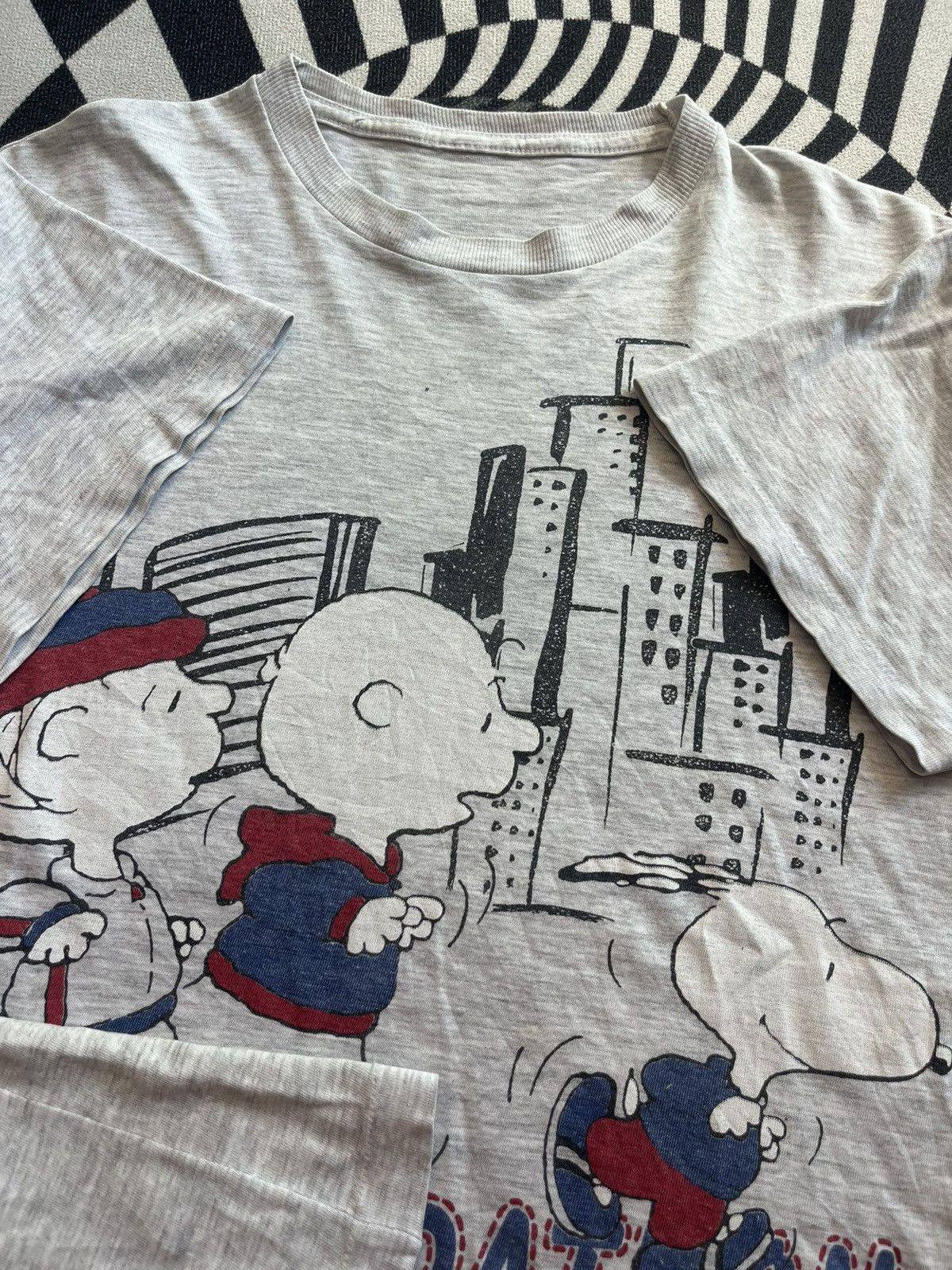 Peanuts Vintage N.Y Marathon The Peanuts&Snoopy 80’s Tshirt Size US M / EU 48-50 / 2 - 7 Thumbnail