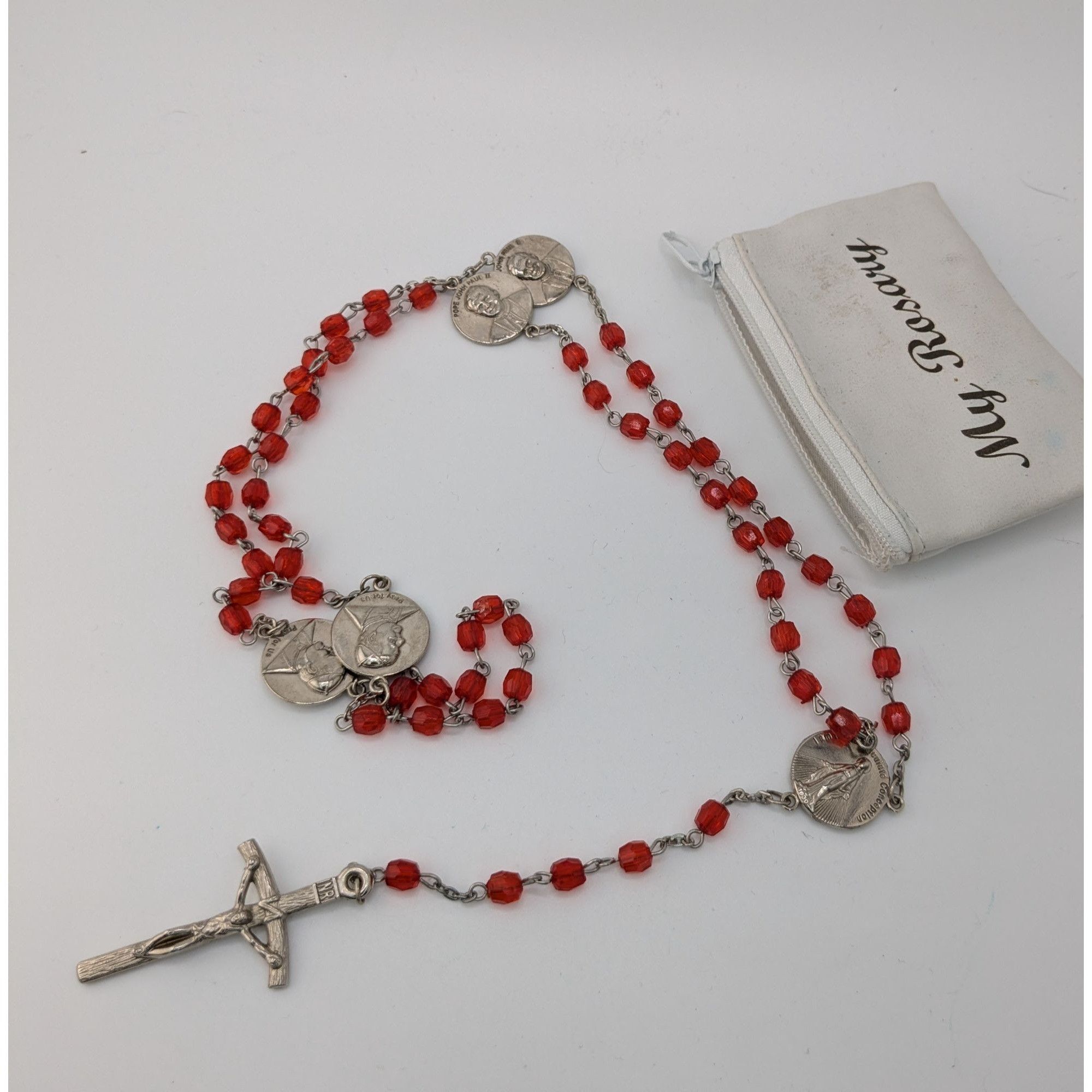 Other Vintage Y2K Red Bead Pope John Paul II Rosary With Crucifix Size ONE SIZE - 9 Thumbnail