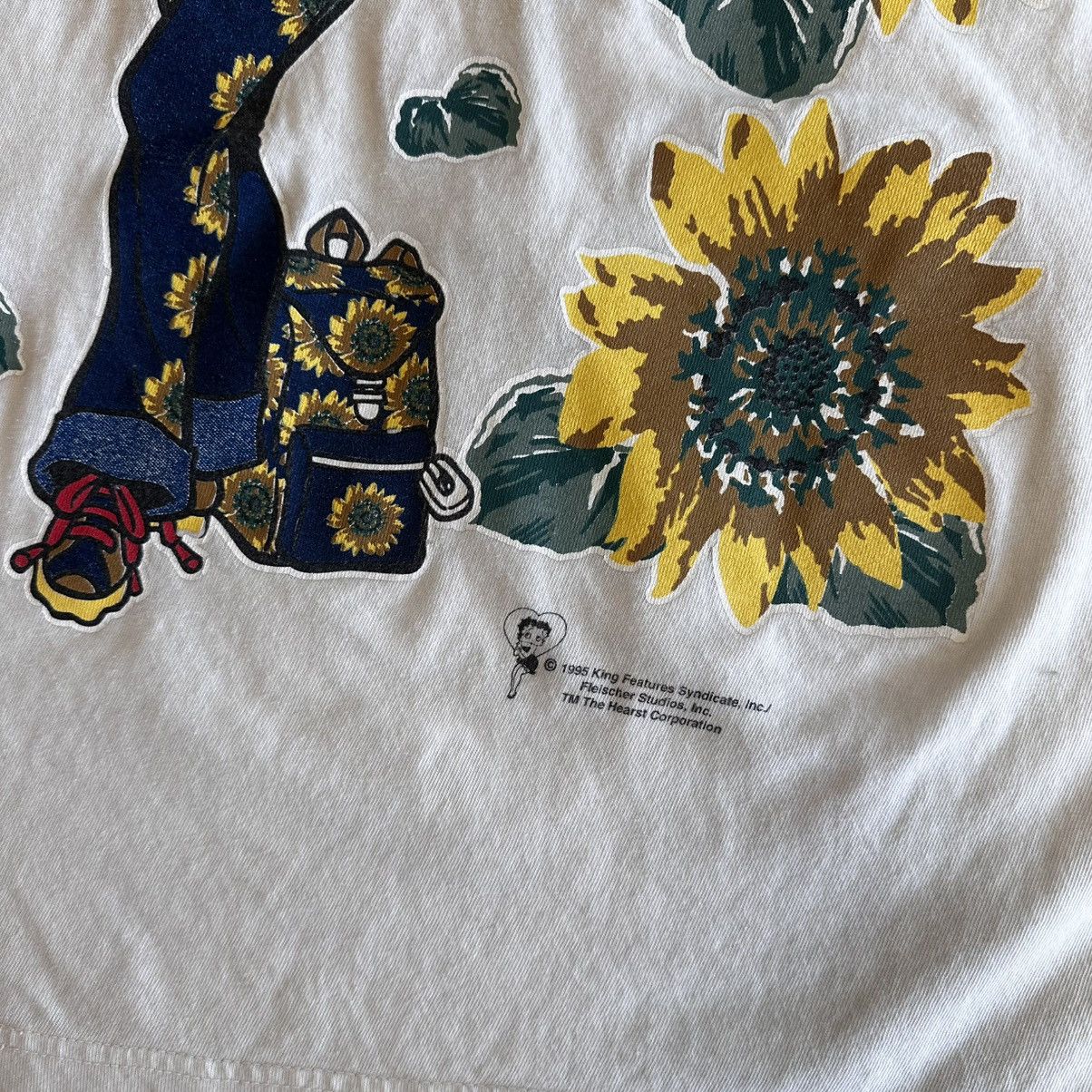 Japanese Brand × Vintage Vintage 1995 Betty Boop Sun Flower All Over Print GraphicTee Size US L / EU 52-54 / 3 - 3 Thumbnail