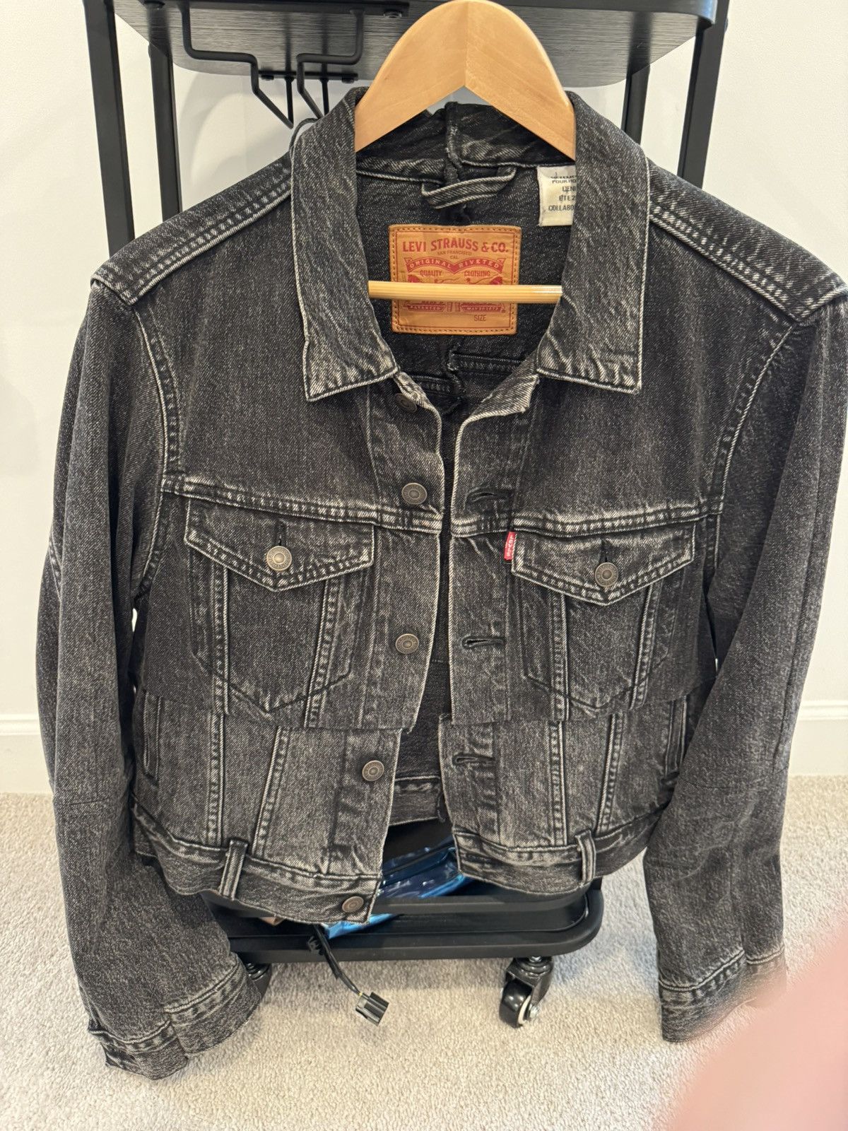 Levi's × Vetements Vetements x Levi’s Reworked Denim Jacket Size US M / EU 48-50 / 2 - 8 Thumbnail