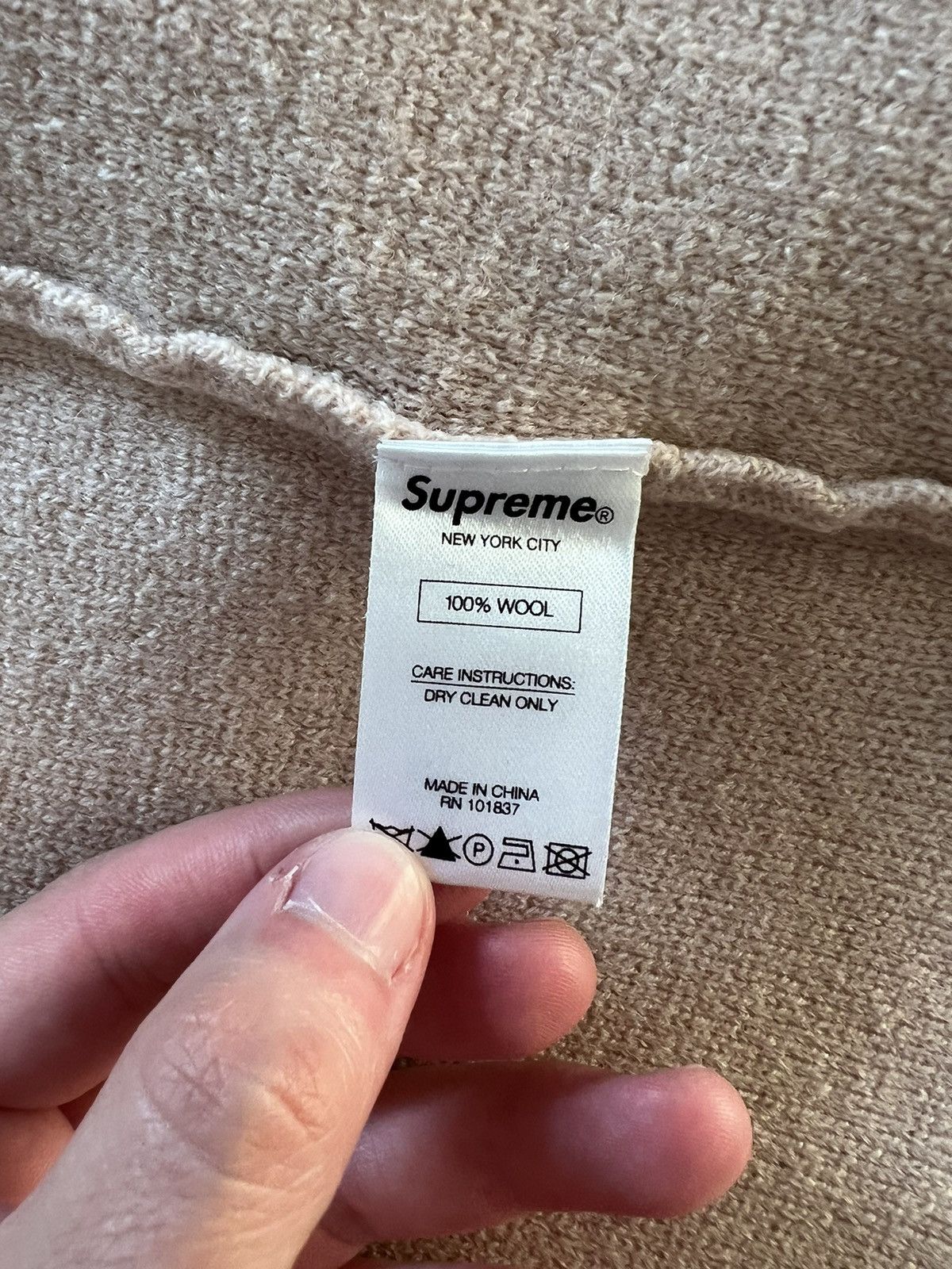Supreme SHRUNKEN SUPREME SWEATER Size US XXS / EU 40 - 6 Thumbnail