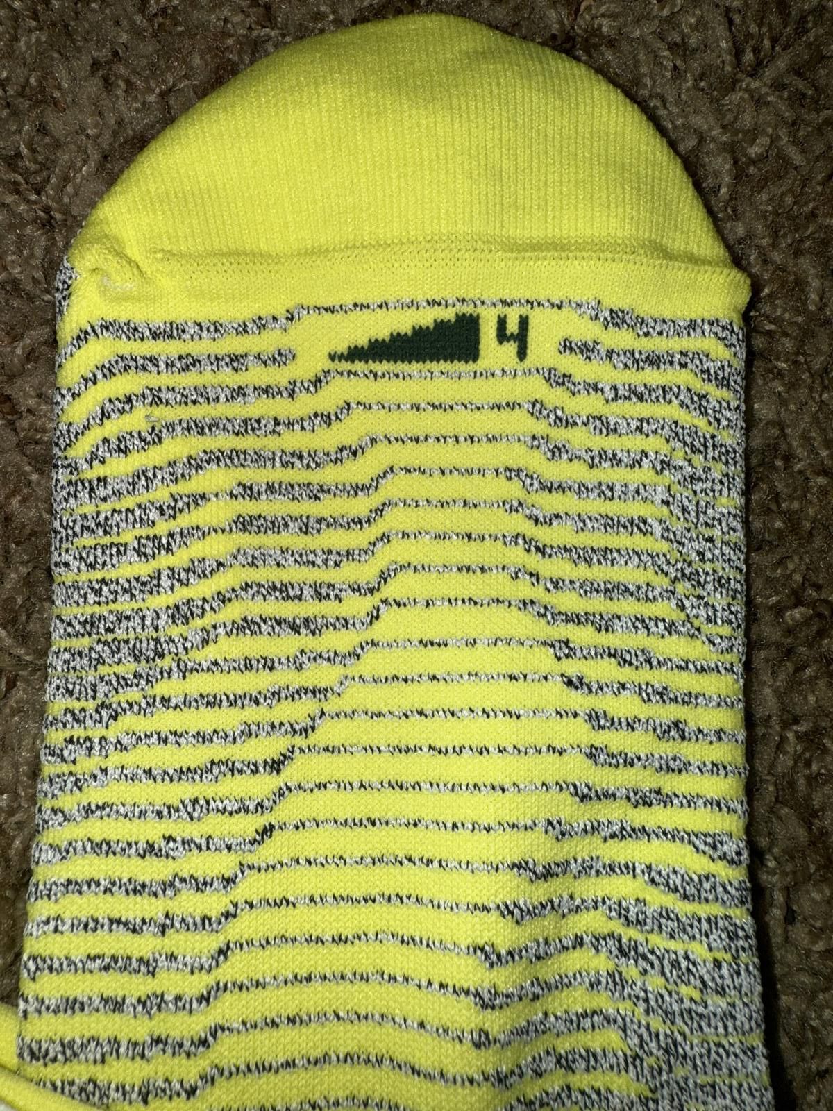 Nike Nike Men’s Australia 2025/26 Vapor Strike Knee-High Socks Sample Size ONE SIZE - 6 Thumbnail