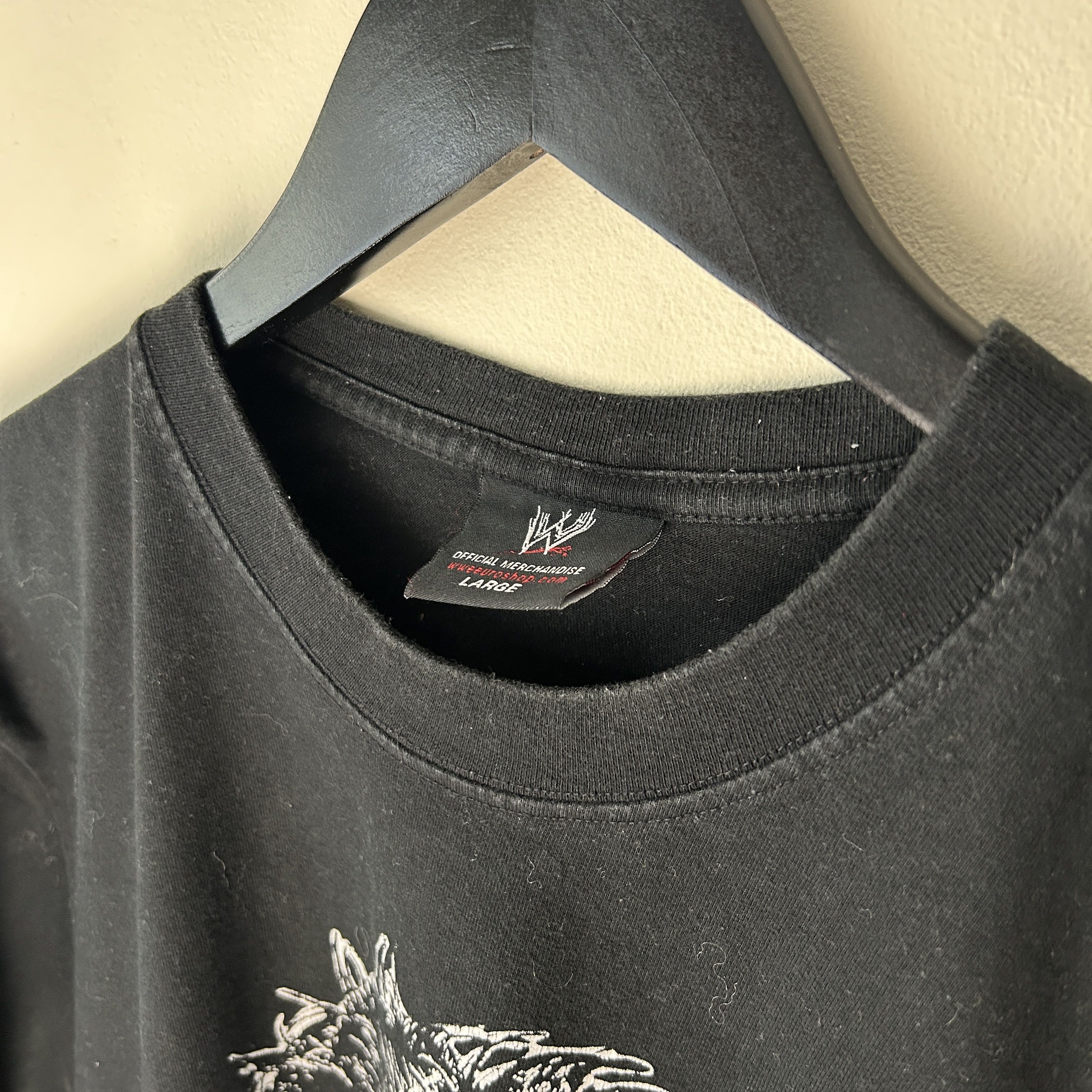 WWE Vintage Eddie Guerrero Memorial 2005 Wrestling T-shirt Size US L / EU 52-54 / 3 - 7 Thumbnail