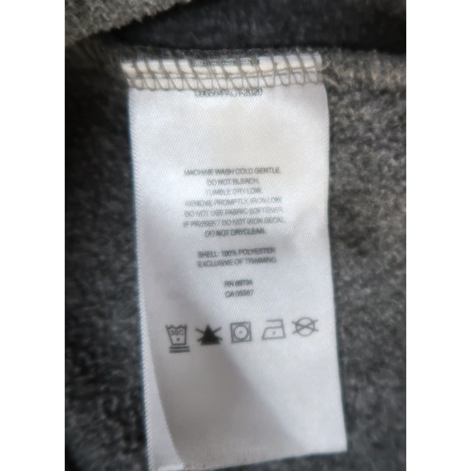Vintage VINTAGE Columbia Sweatshirt PFG T snap Fleece Gray XL Men’s Long Sleeve Pullover Mock Neck Zip Pocket Regular Quiet? Size US XL / EU 56 / 4 - 6 Thumbnail