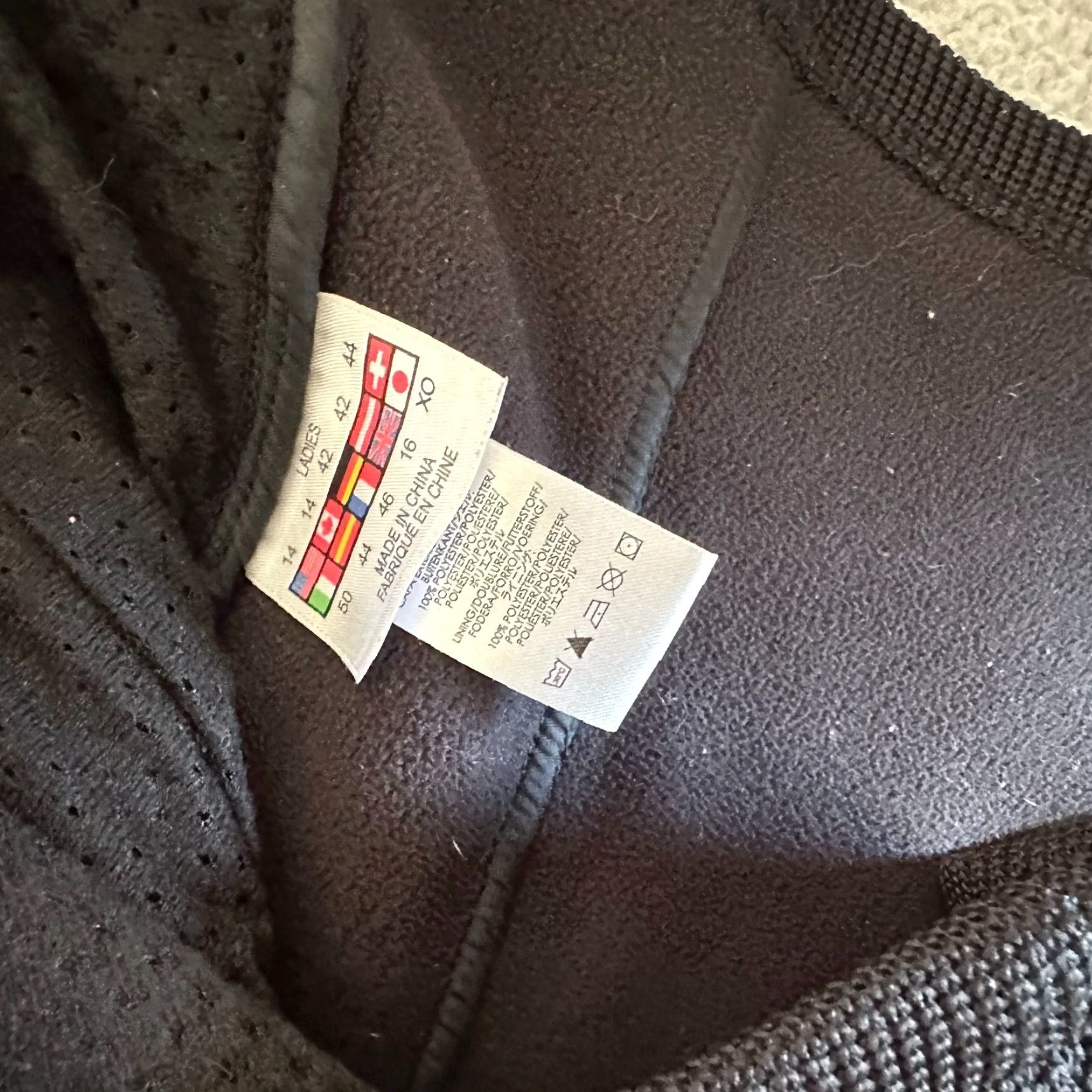 Spyder VINTAGE Spyder Sweatshirt Full Zip Ladies 14 Black Knit Fleece Mock Neck 80s 90s Pockets Size XL / US 12-14 / IT 48-50 - 7 Thumbnail