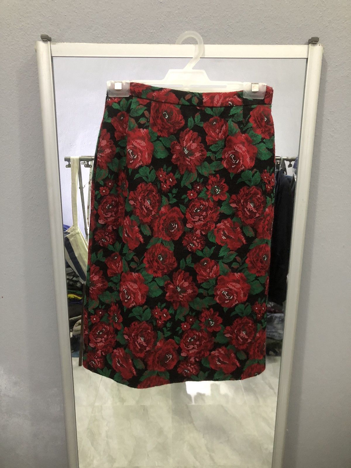 Hanae Mori Vintage Hanae Mori Floral Knit Skirt Japan Label Size 25" / US 0 / IT 36 - 2 Thumbnail