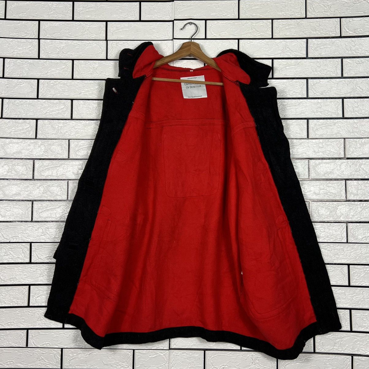 United Colors Of Benetton WINTER BENETTON Red Lined Hooded Coat Jacket #4141-C189 Size US L / EU 52-54 / 3 - 13 Thumbnail
