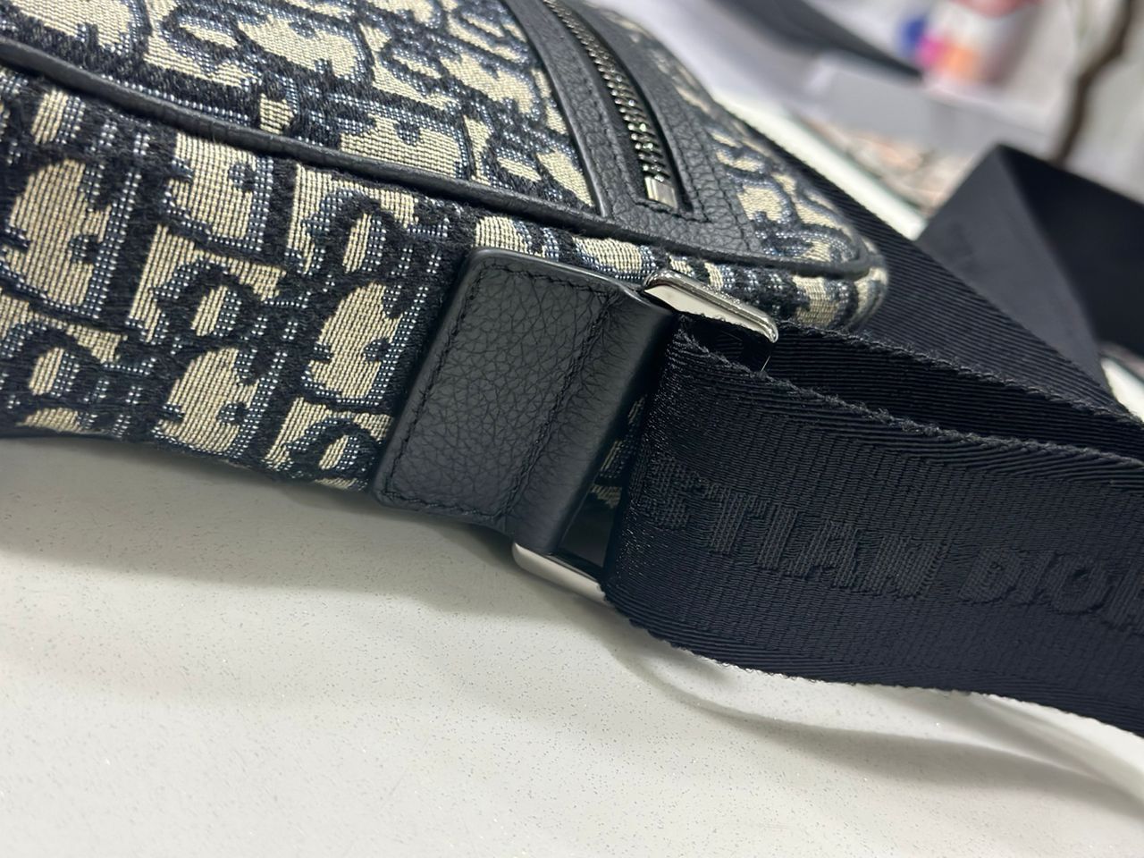 Dior Authentic Christian Dior Oblique Blue Beige Crossbody Bag Size ONE SIZE - 12 Thumbnail