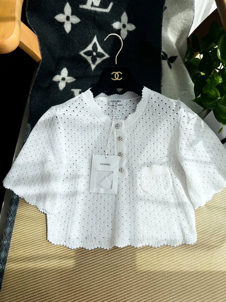 Chanel Chanel Crochet Knit Short Sleeve Top- DMC Size US S / EU 44-46 / 1 - 1 Thumbnail