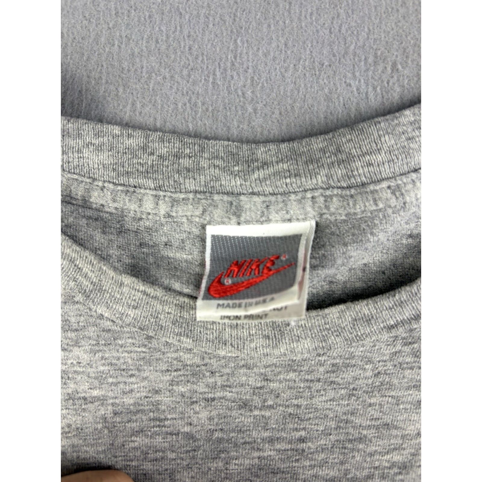 Nike VINTAGE Nike Gray Tag T Shirt XL Gray Swoosh Logo USA 80s Crew Neck Short Sleeve Men Cotton Logo USA 80s Nike Shirt XL Mens Size US XL / EU 56 / 4 - 5 Thumbnail