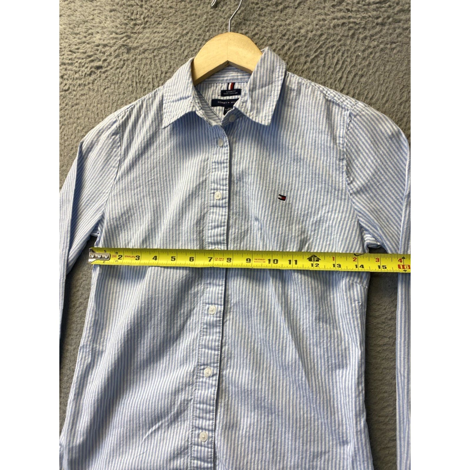 Tommy Hilfiger VINTAGE Tommy Hilfiger Women's Shirt Adult XXS Blue White Stripes Long Sleeve Button-Up Slim Fit Casual Size XXS / US 00 / IT 34 - 5 Thumbnail