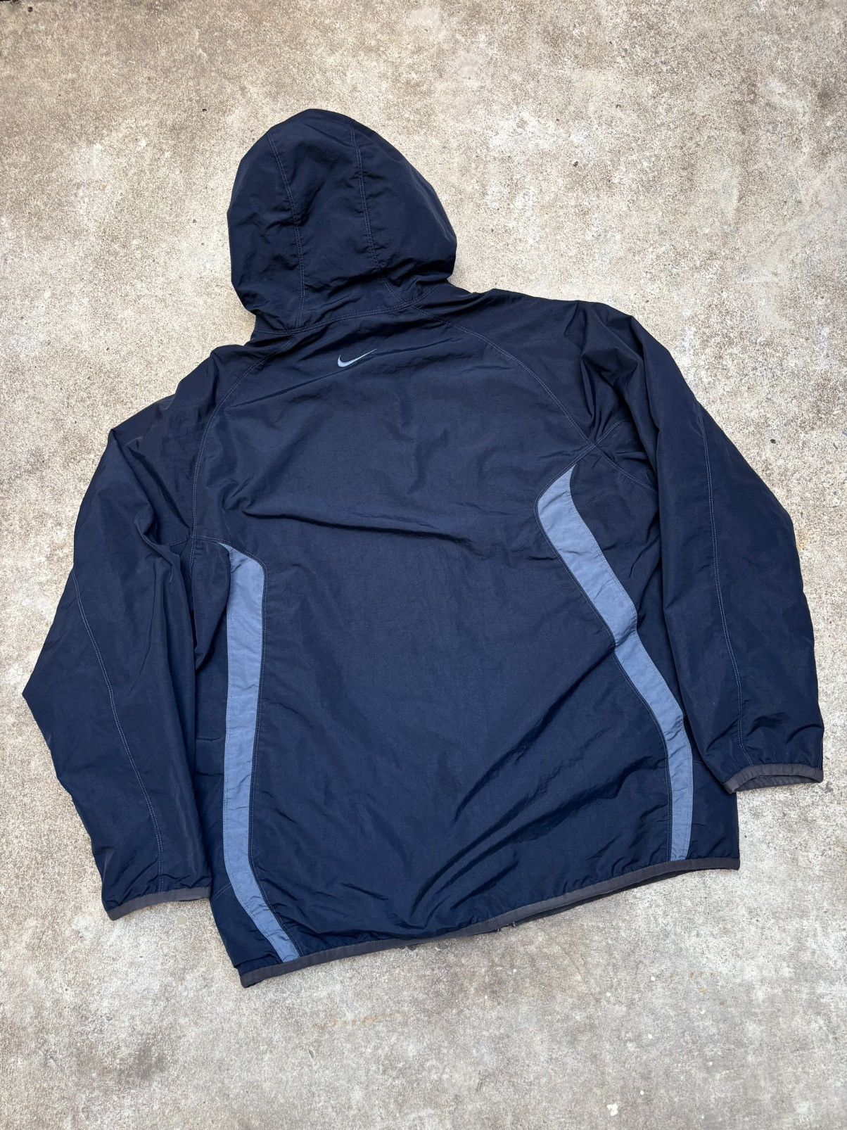 Nike Vintage Nike Windbreaker Zip Jacket Navy Size US L / EU 52-54 / 3 - 6 Thumbnail
