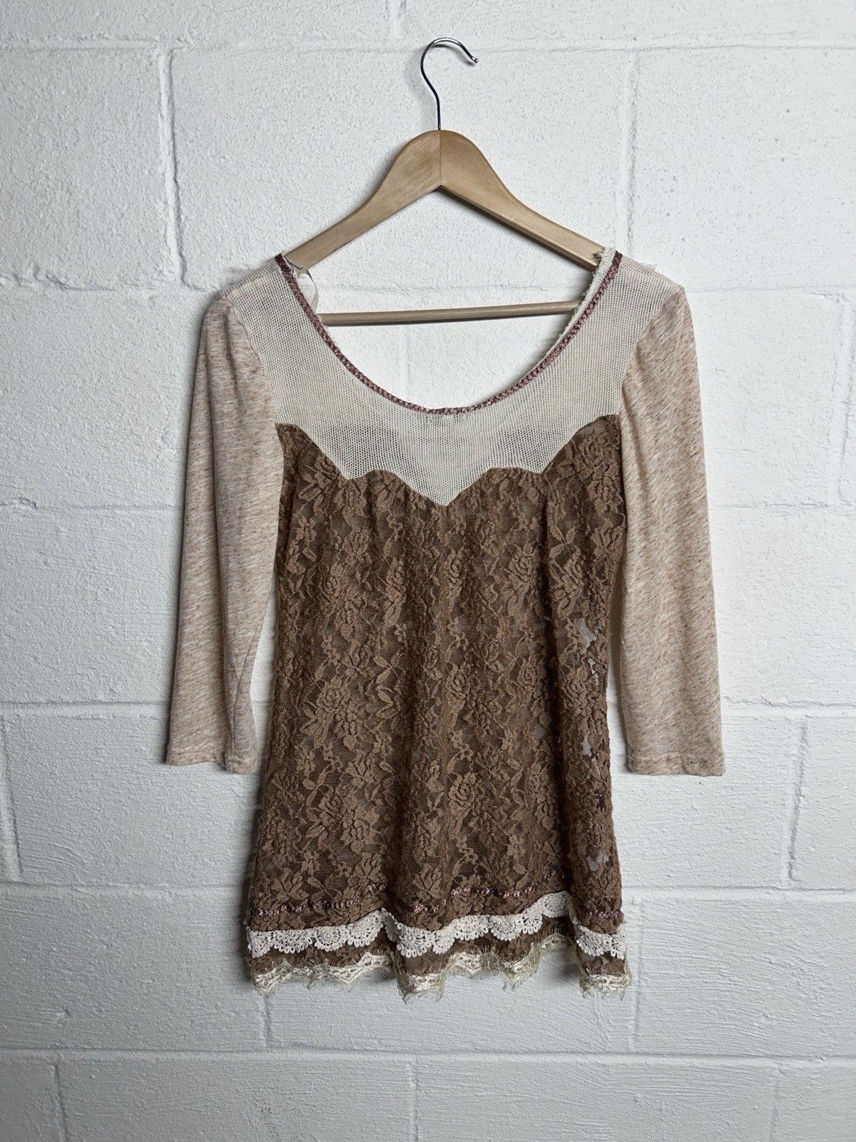 BKE BKE Gimmicks Hippie Flowy Angel Sleeve Lace Fairy Top Size S / US 4 / IT 40 - 6 Thumbnail