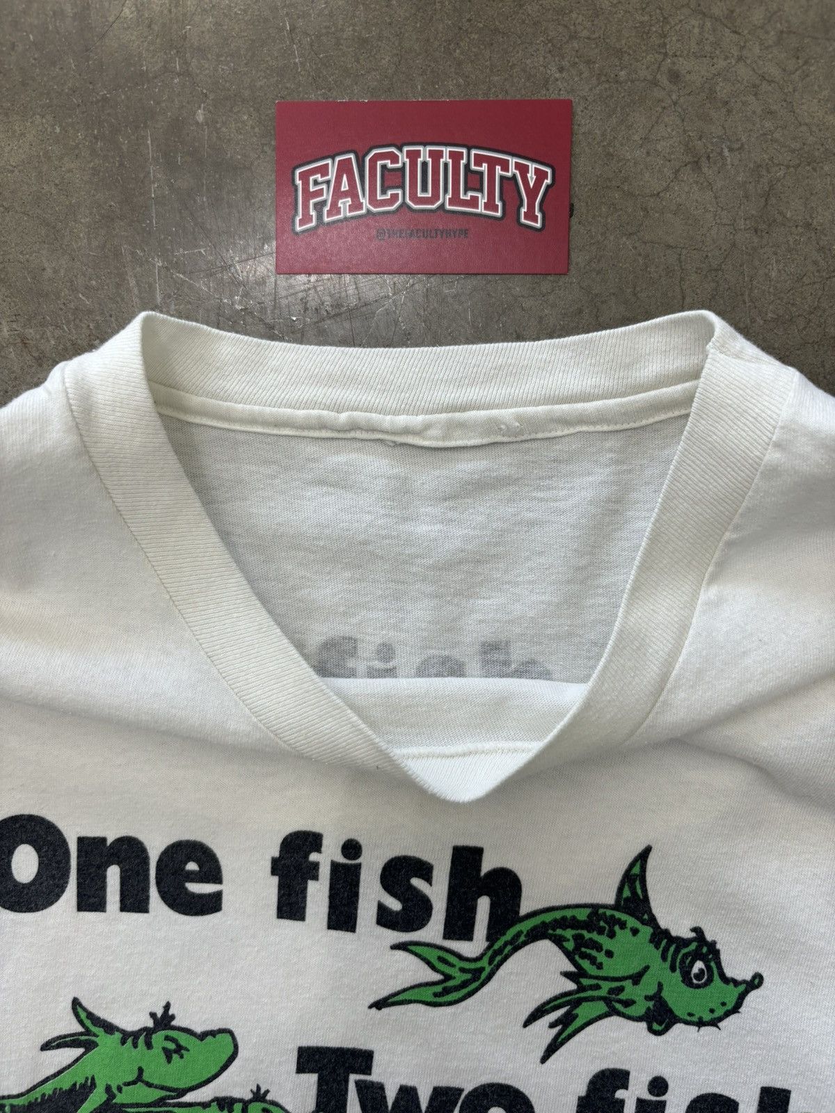 Vintage Vintage Dr. Seuss One Fish Two Fish Single Stitch Tee Large Size US M / EU 48-50 / 2 - 3 Thumbnail