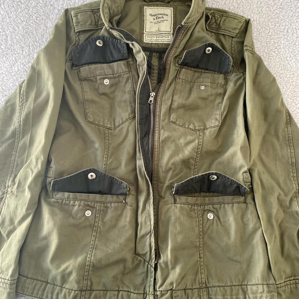 Abercrombie & Fitch Abercrombie & Fitch Women’s Olive Green Military Zipup Sz S Size S / US 4 / IT 40 - 5 Thumbnail