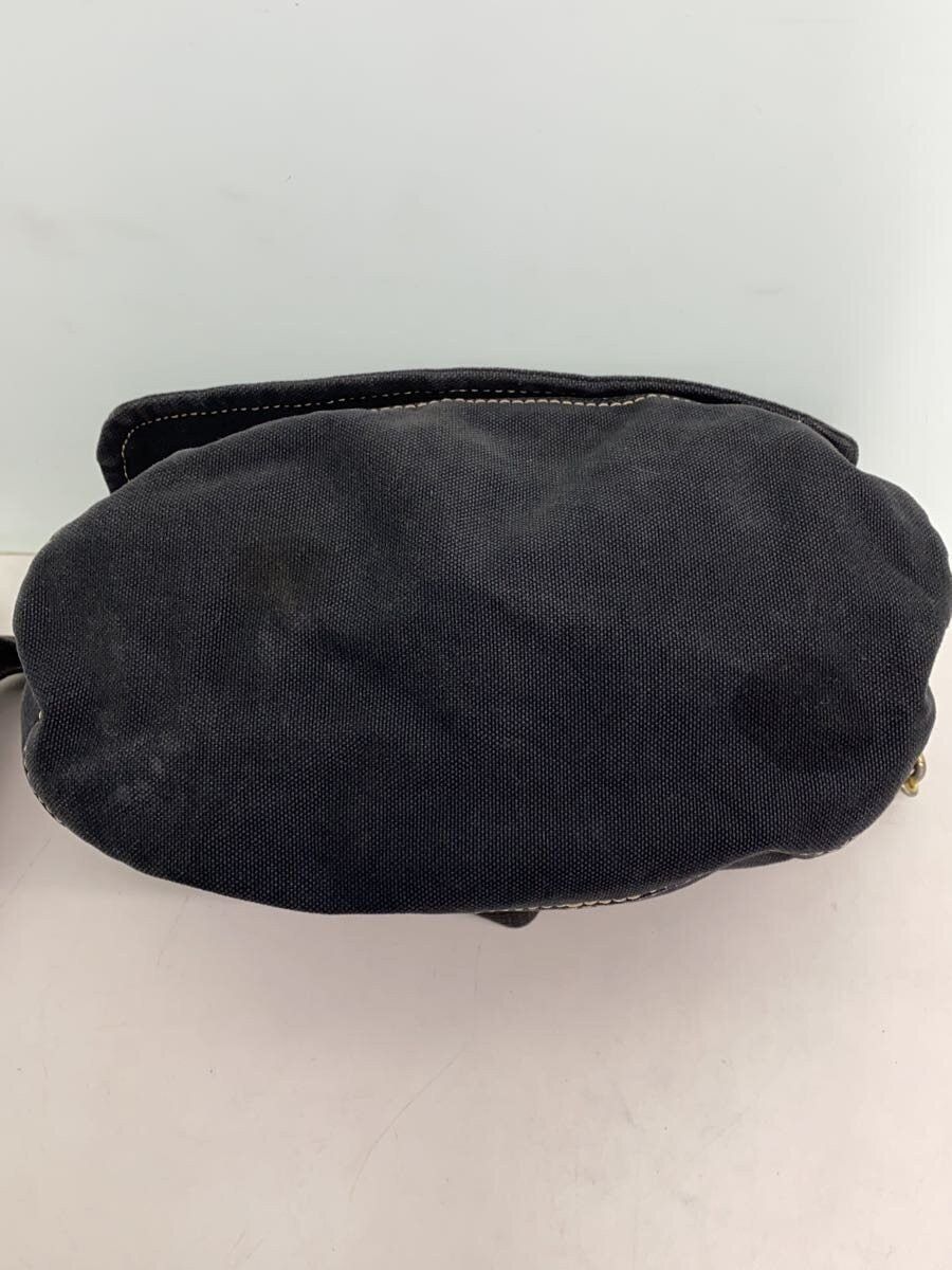 Vivienne Westwood Orb Badge Shoulder Bag Size ONE SIZE - 4 Thumbnail