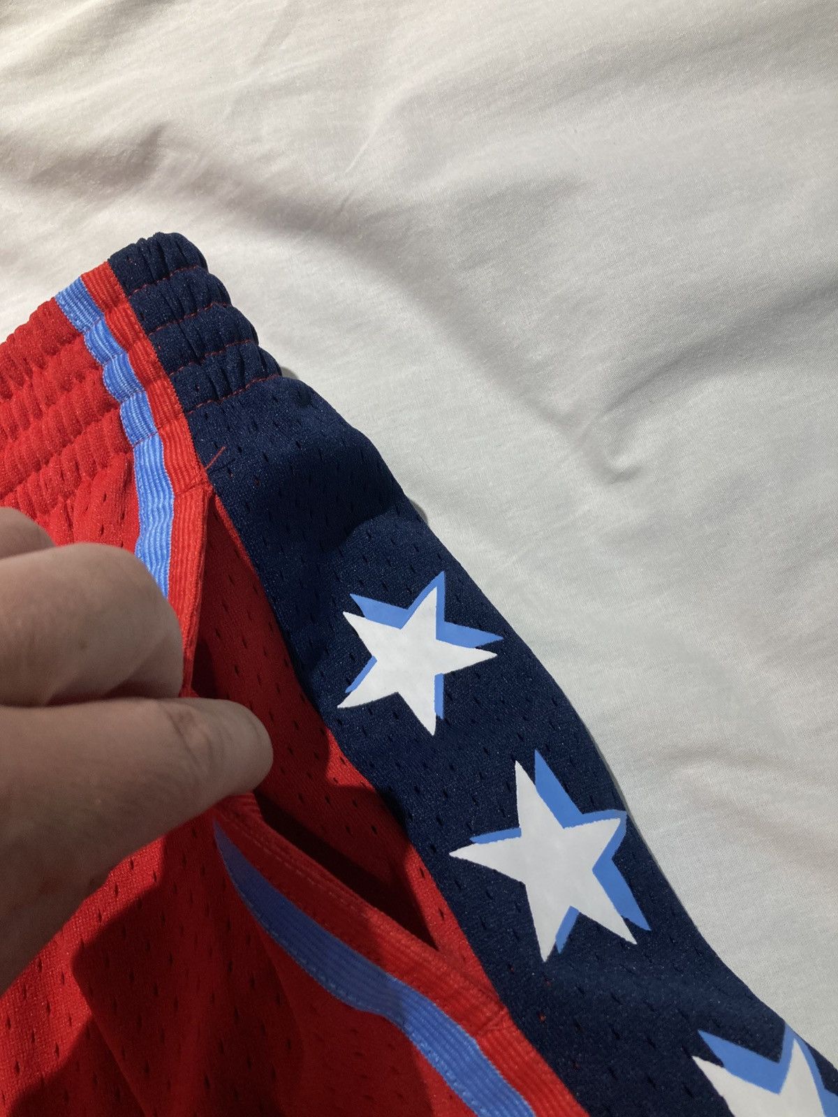 Mitchell & Ness Mitchell & Ness Team USA Basketball Shorts, size medium Size US 30 / EU 46 - 3 Thumbnail