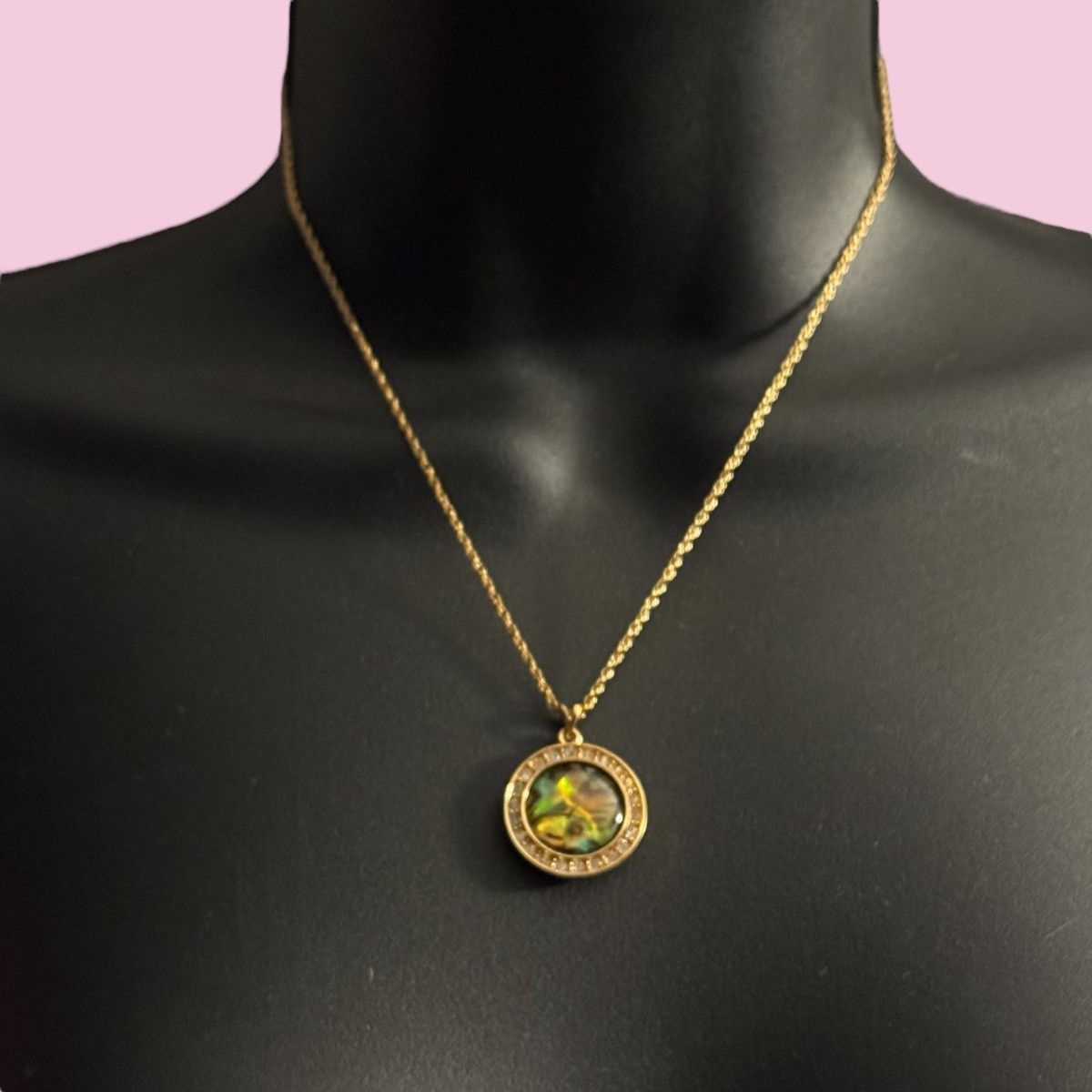 Other Avon Nina Ricci abalone pendant necklace and earrings set Size ONE SIZE - 1 Thumbnail