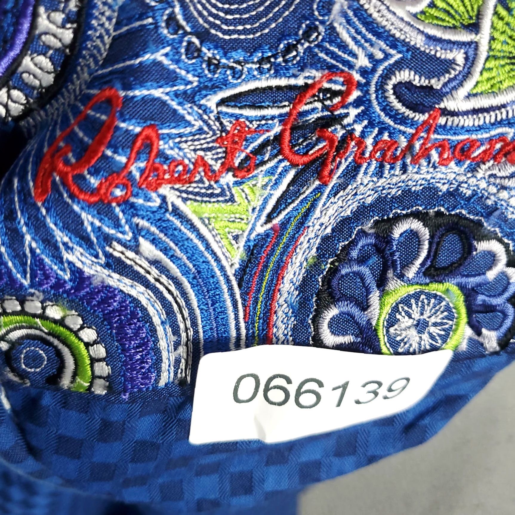 Robert Graham Robert Graham Shirt Mens XL Blue Check Button-Up Long Sleeve Classic Fit Button Up T-Shirt? Size US XL / EU 56 / 4 - 7 Thumbnail