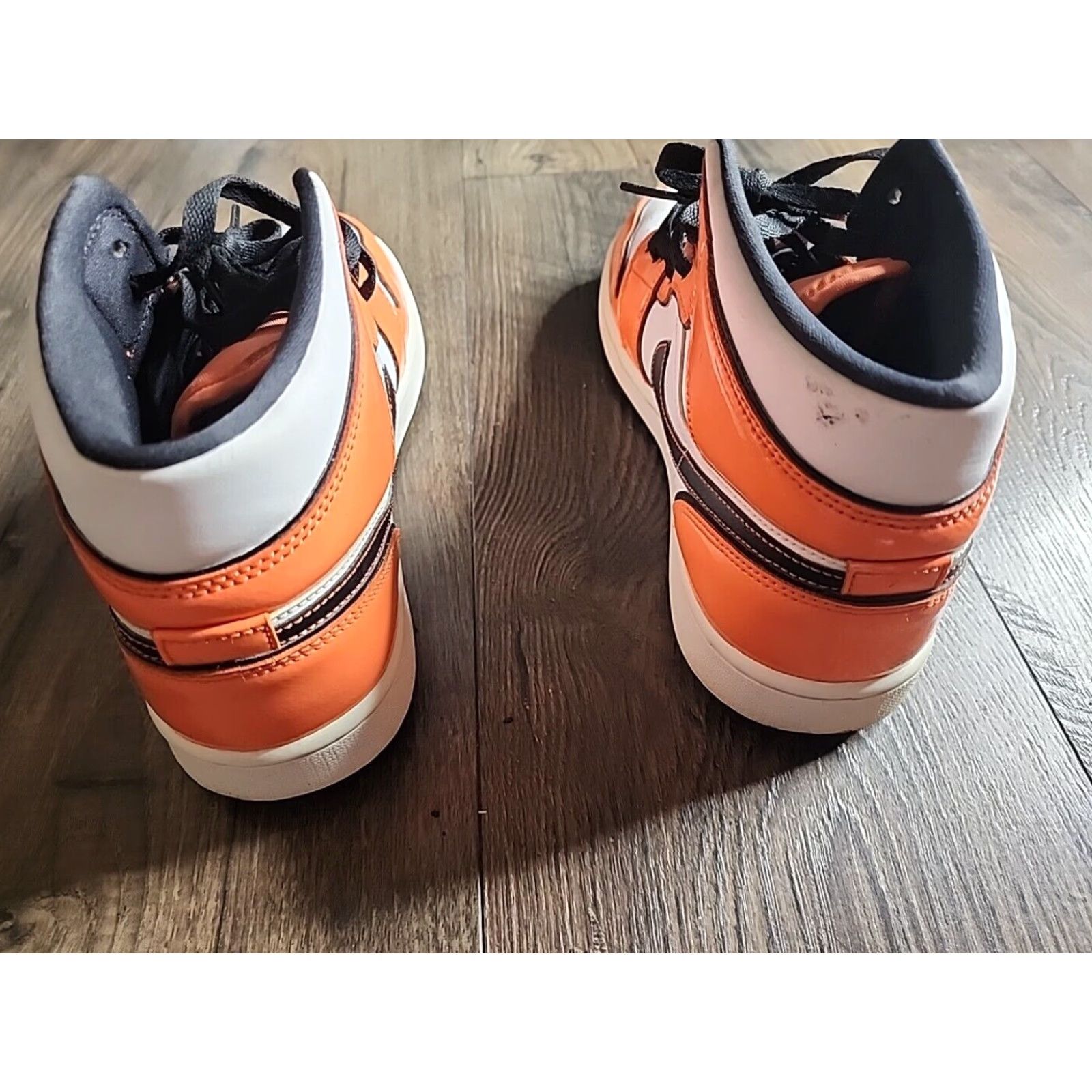 Jordan Brand Nike Air Jordan 1 Mid Turf Orange Mens Size 9.5 Size US 10 / EU 43 - 4 Thumbnail