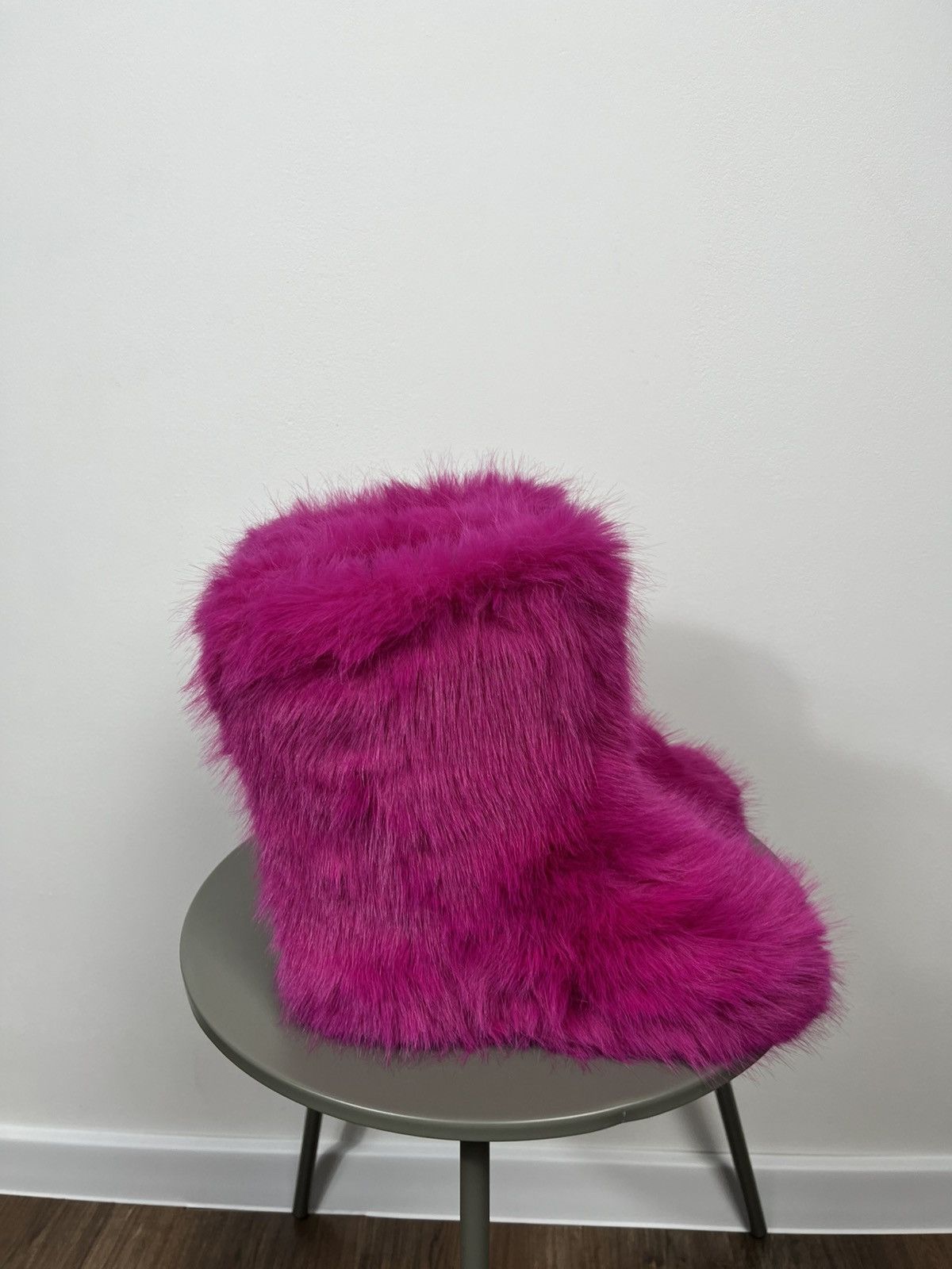 Other Y2K Faux Fur Slippers Pink Avant Garde EU 38 US 7 Size US 7 / IT 37 - 6 Thumbnail