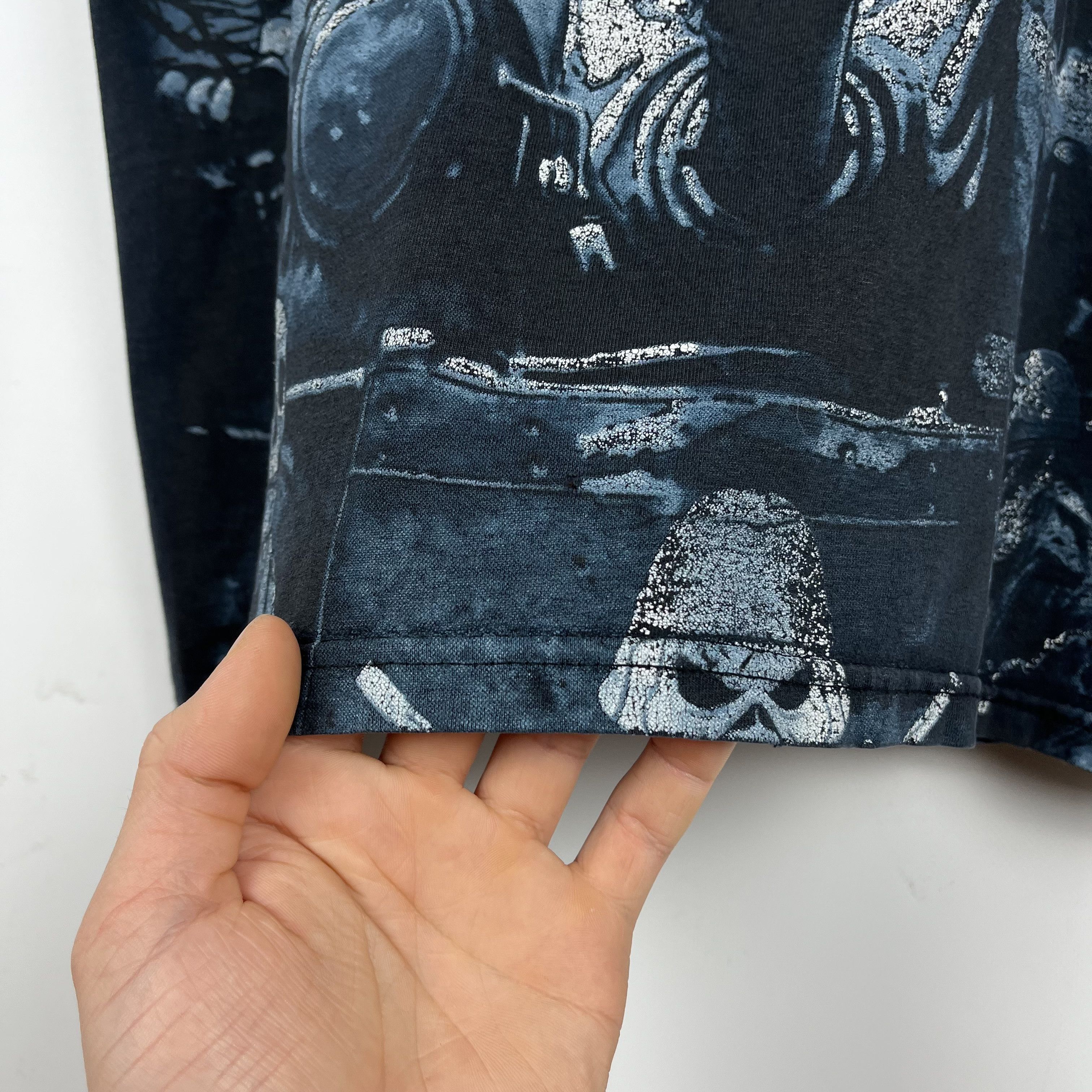 Band Tees Vintage Iron Maiden All Over Print Rare T Shirt 90’s Size US L / EU 52-54 / 3 - 13 Thumbnail