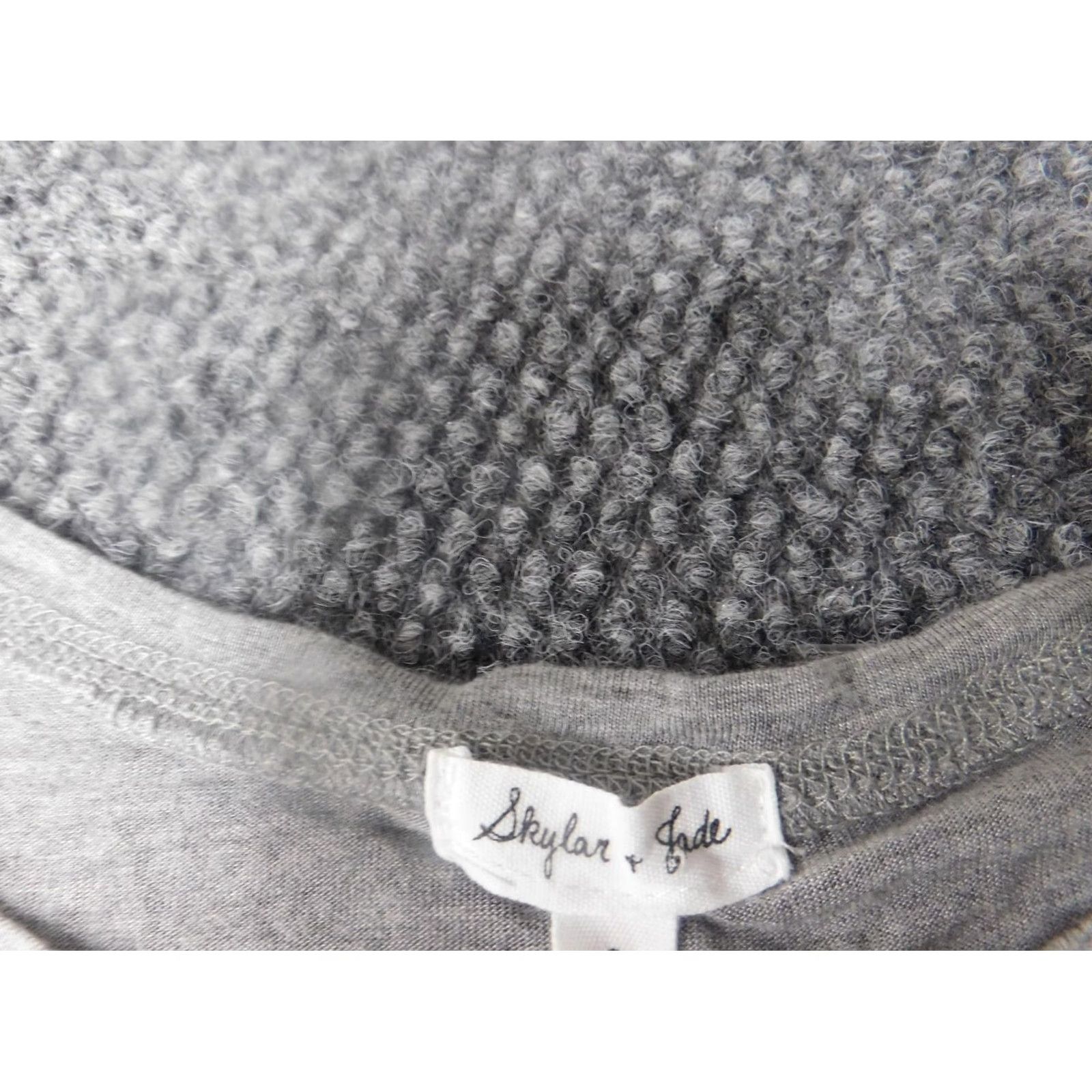 Vintage Skyla Jade Womens Blouse S Gray Crew Neck Pullover Short Sleeve Stretch Casual Logo Classic Cotton Polyester Rayon Basic Shirt Women Size S / US 4 / IT 40 - 5 Thumbnail