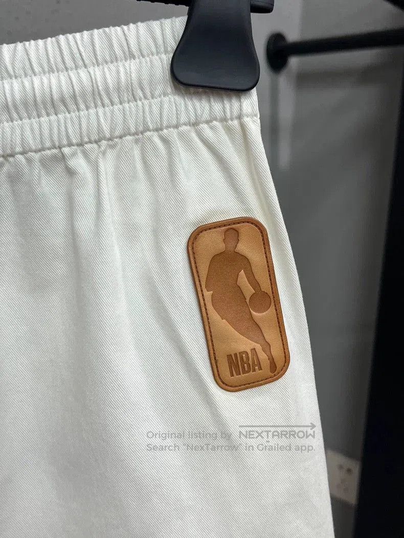 Louis Vuitton Louis Vuitton LV x NBA Basketball Shorts. Size US 28 / EU 44 - 4 Thumbnail