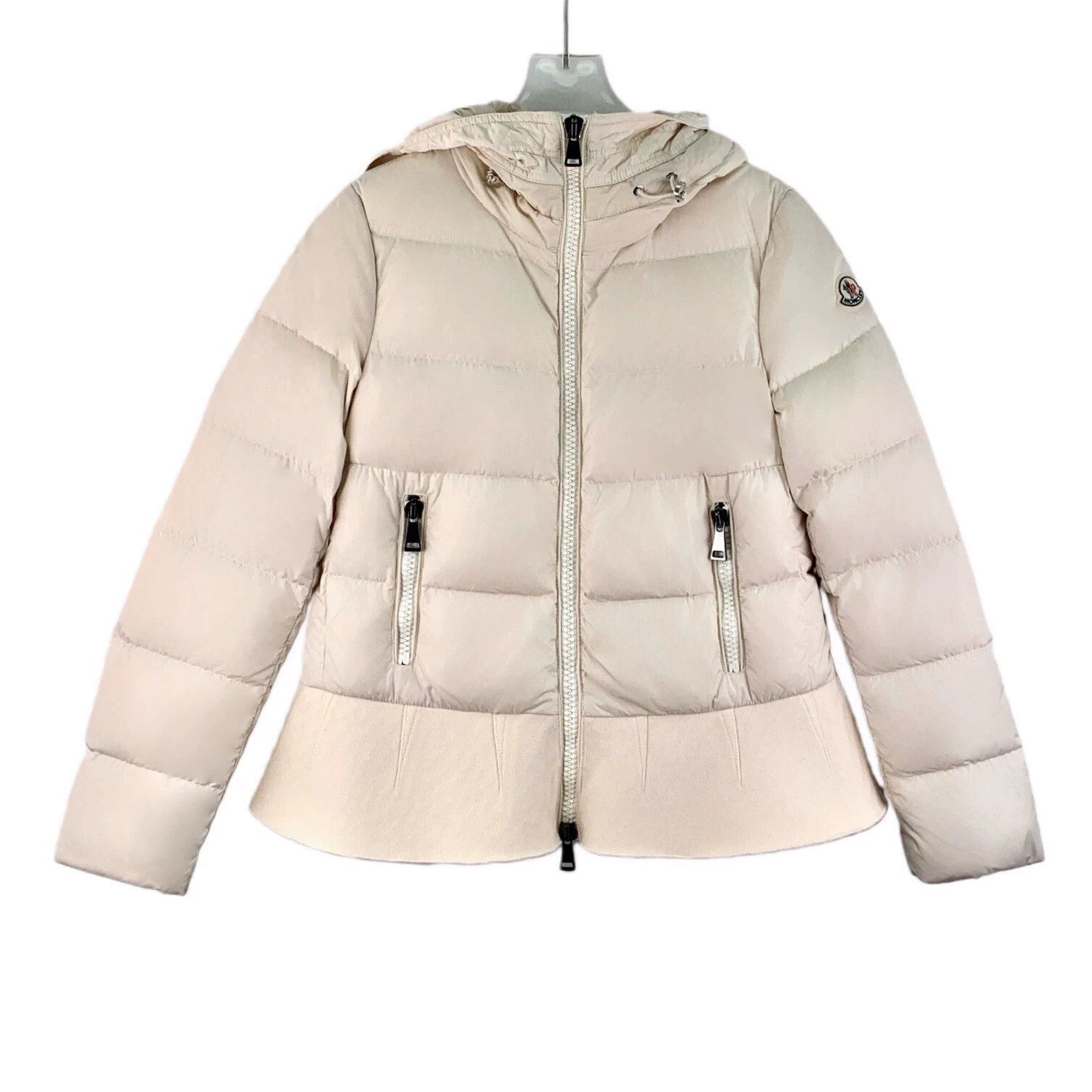 Moncler KW0735 Moncler Off-white Logo Ruffle Zipper Down Jacket Size S / US 4 / IT 40 - 1 Thumbnail