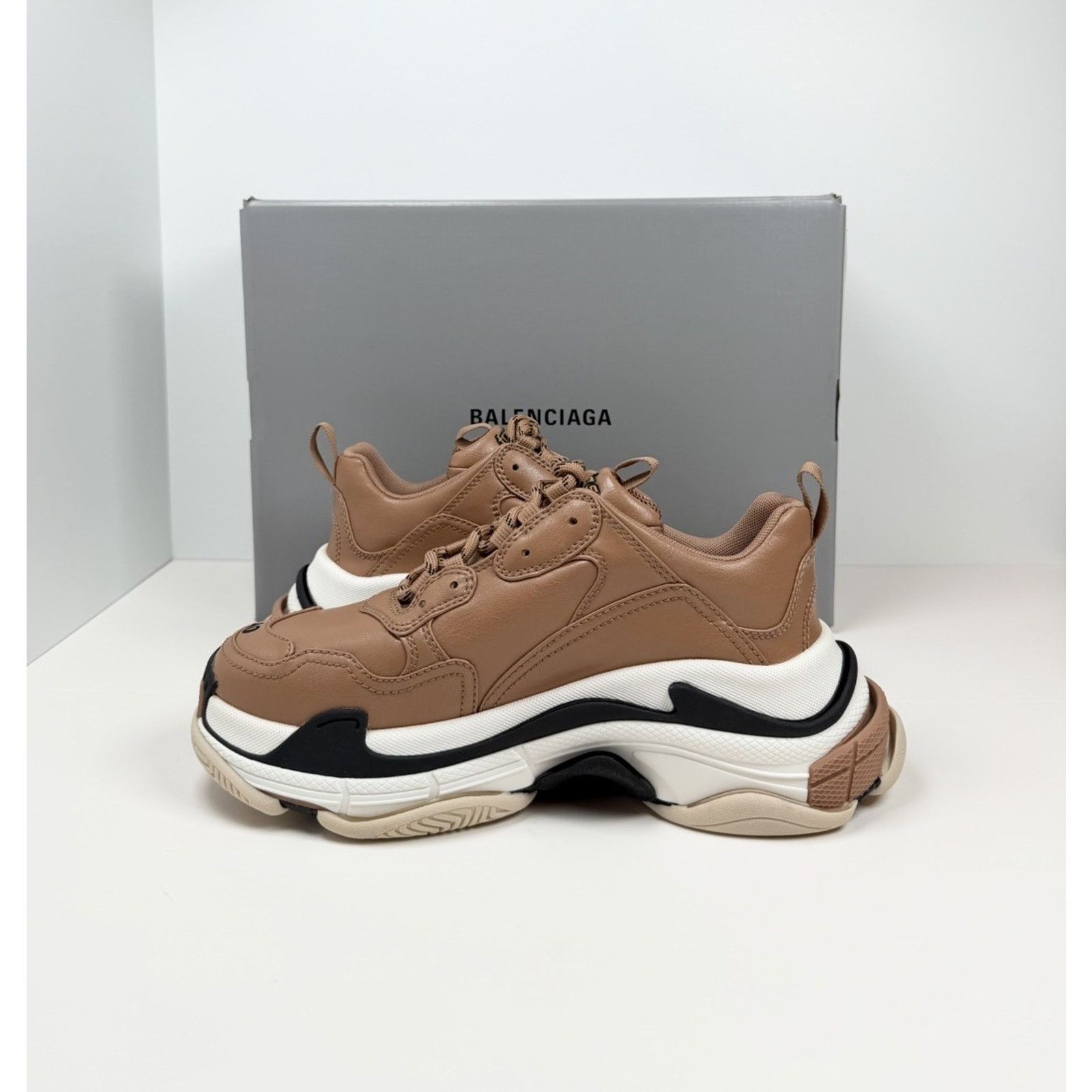 Balenciaga Size 40EU/7US- Balenciaga Triple S Sneaker NEW Size US 7 / EU 40 - 6 Thumbnail