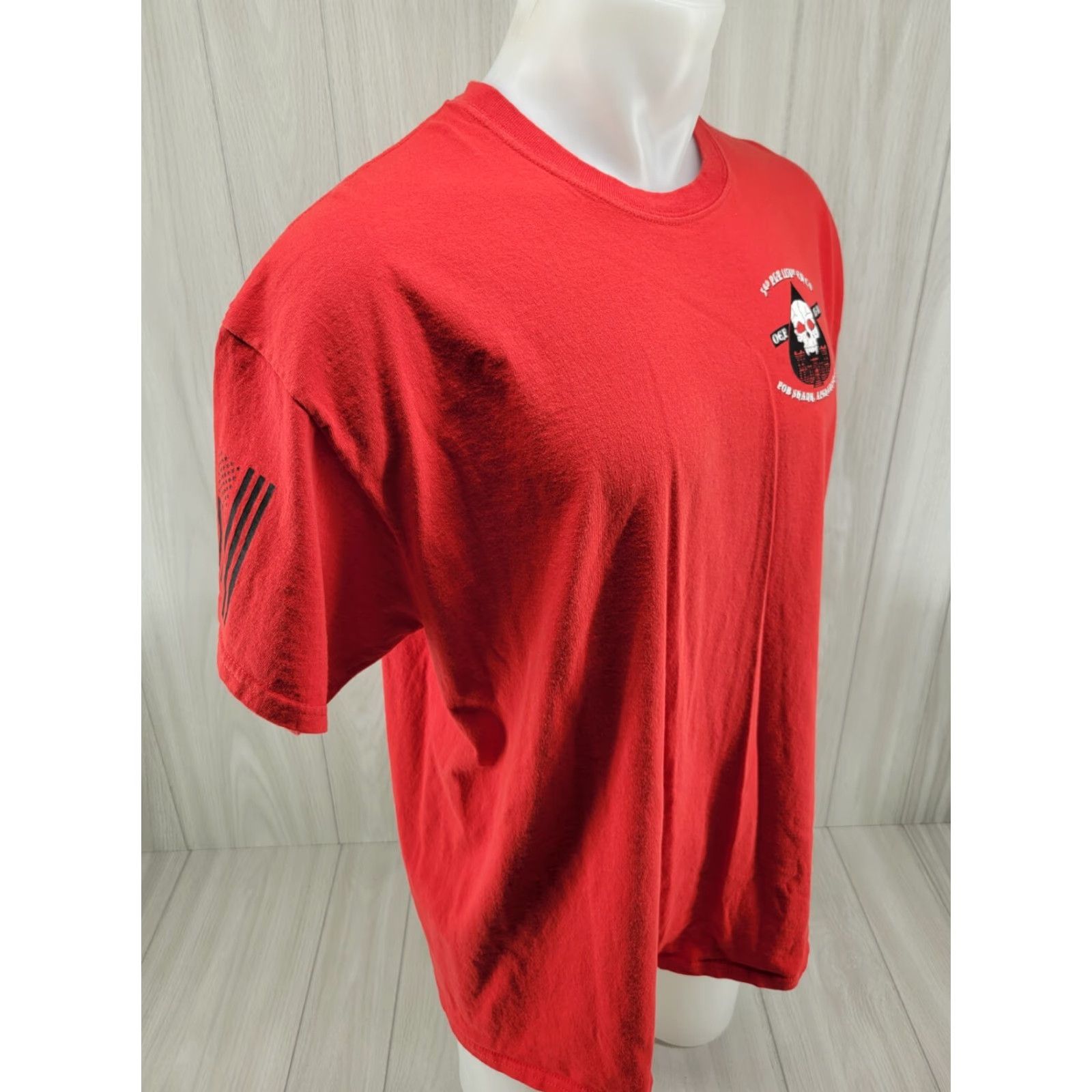 Gildan VINTAGE 1151st EN CO Engineers Mens Shirt Red XL Tee Short Sleeve Graphic Print Gildan 24" Shoulder to Shoulder 30" Down Back Mens Size US XL / EU 56 / 4 - 7 Thumbnail