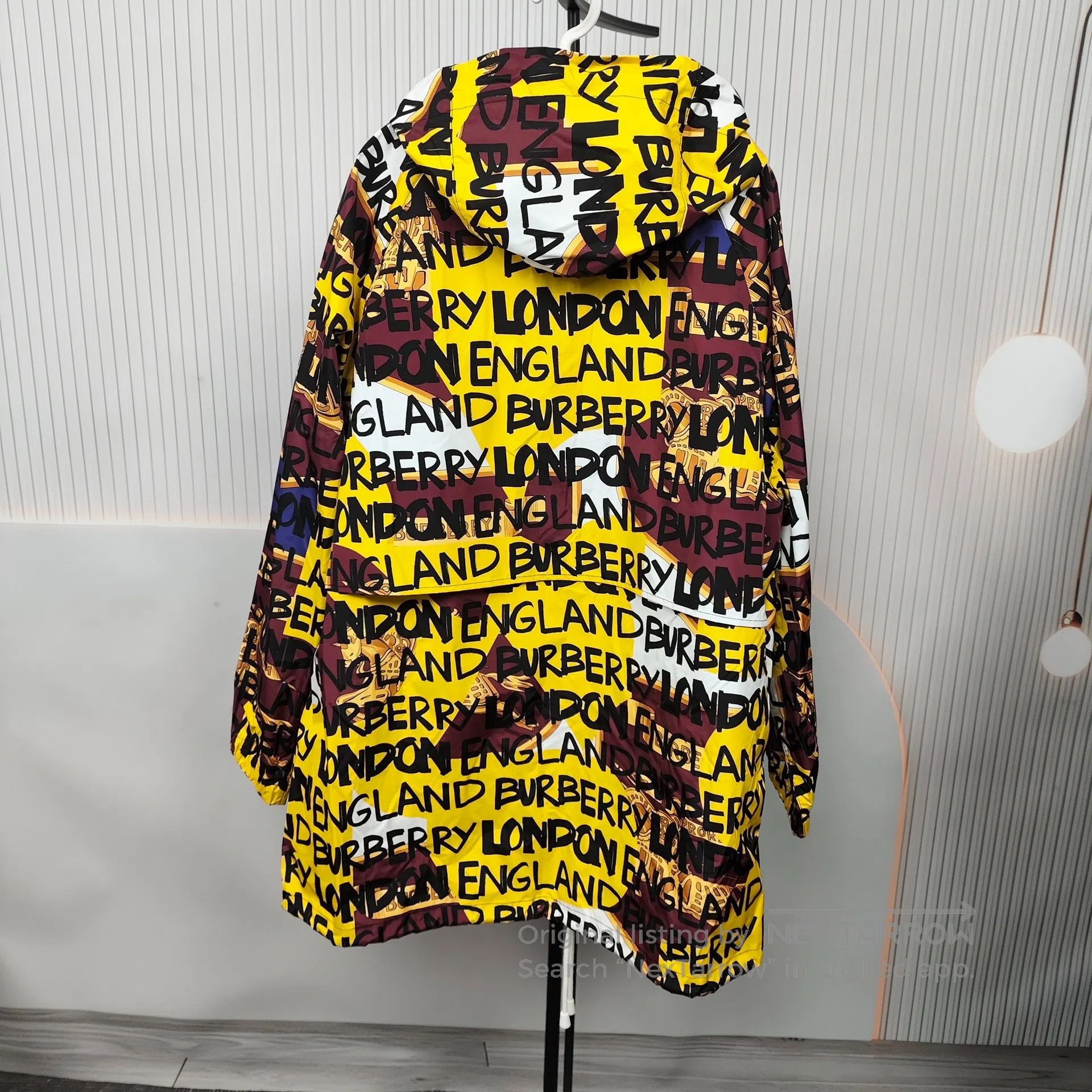 Burberry Burberry Yellow logo bullet jacket| Size US L / EU 52-54 / 3 - 2 Thumbnail