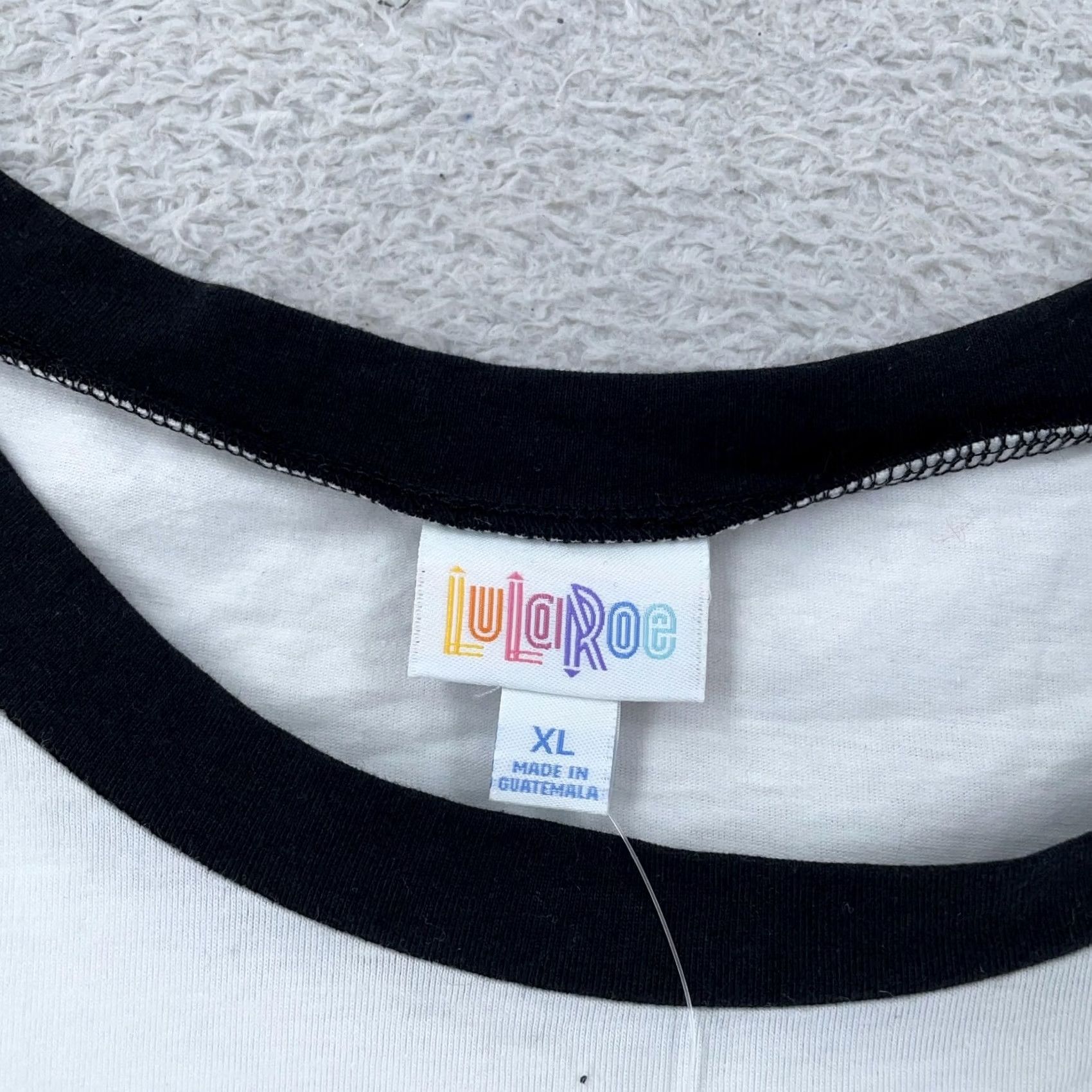 Vintage LuLaRoe Boxy Tee Shirt Womens XL White Black Ringer Kindness Is Cool Crop Top Crew Neck Short Sleeve Size XL / US 12-14 / IT 48-50 - 7 Thumbnail