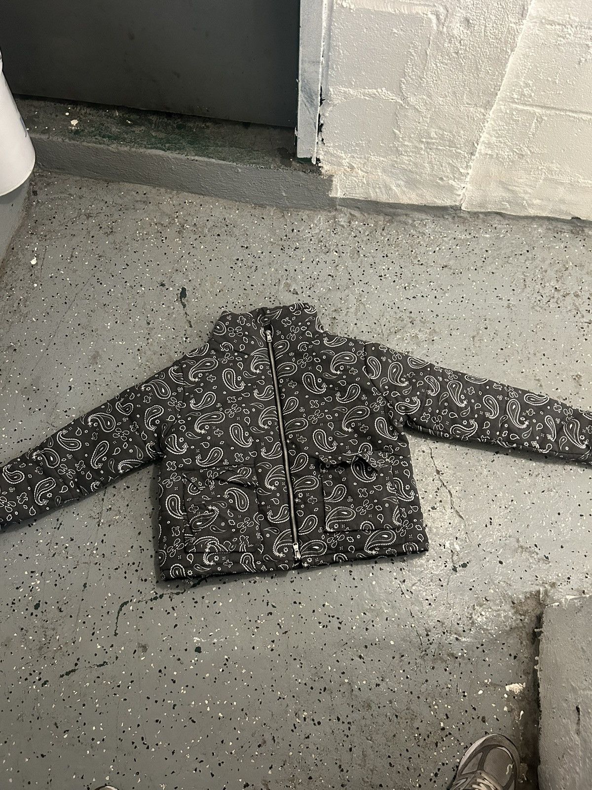 MNML MNML cropped paisley puffer jacket Size US S / EU 44-46 / 1 - 1 Thumbnail