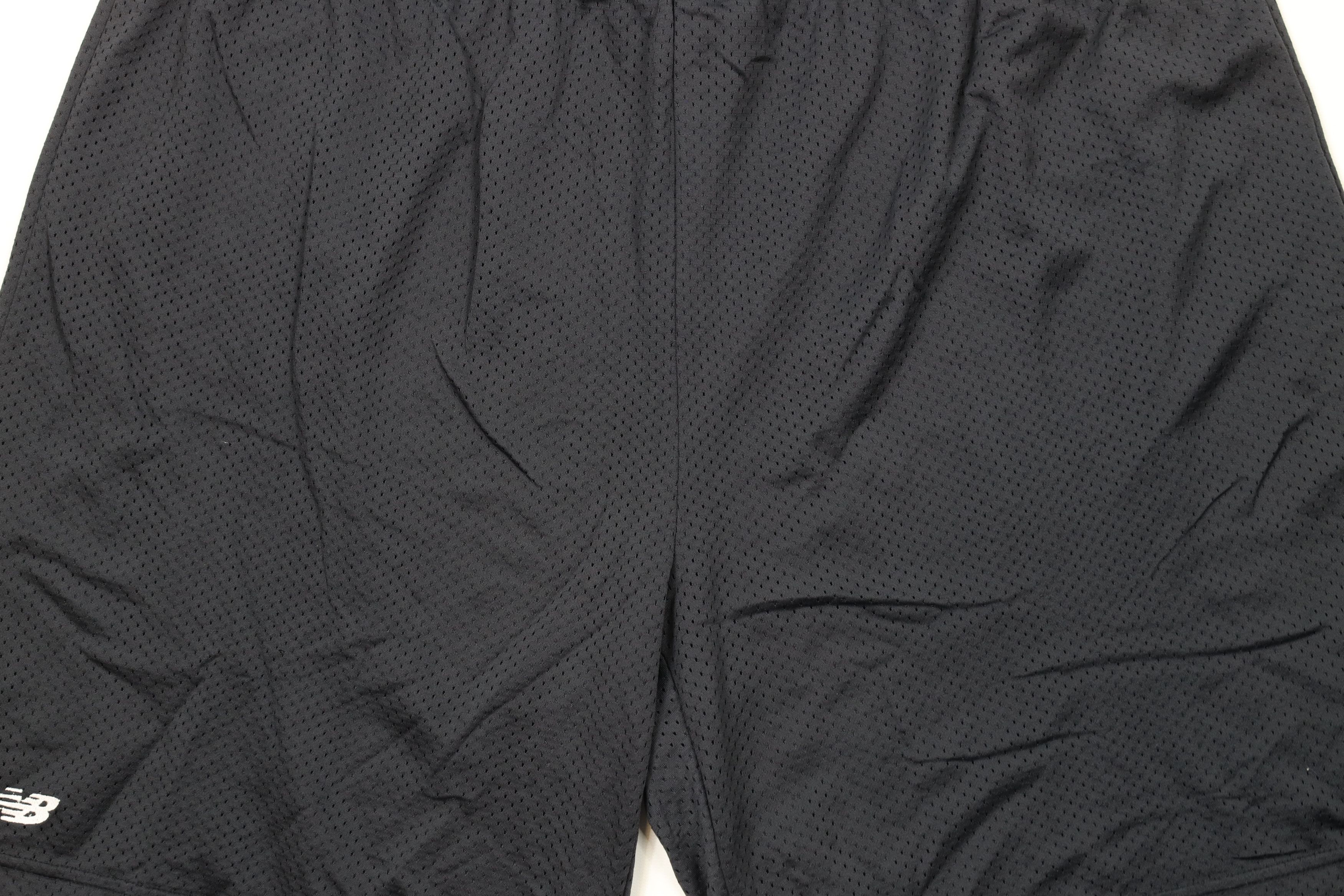 New Balance × Vintage Vintage 90s New Balance Above Knee Mesh Shorts Black Nylon Size US 38 / EU 54 - 3 Thumbnail