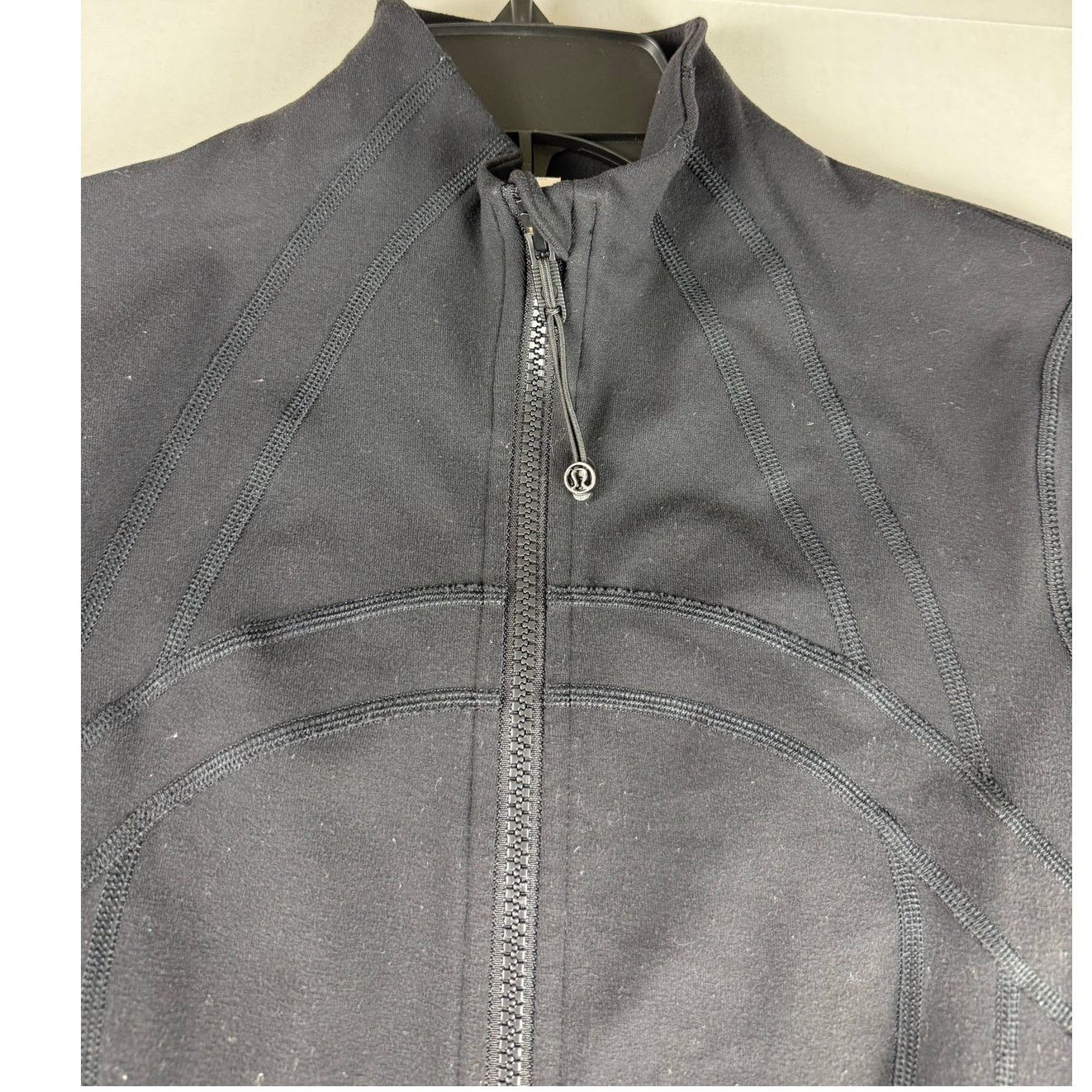 Lululemon Lululemon Black Define Jacket - Size 8 - Great Condition! Size M / US 6-8 / IT 42-44 - 6 Thumbnail