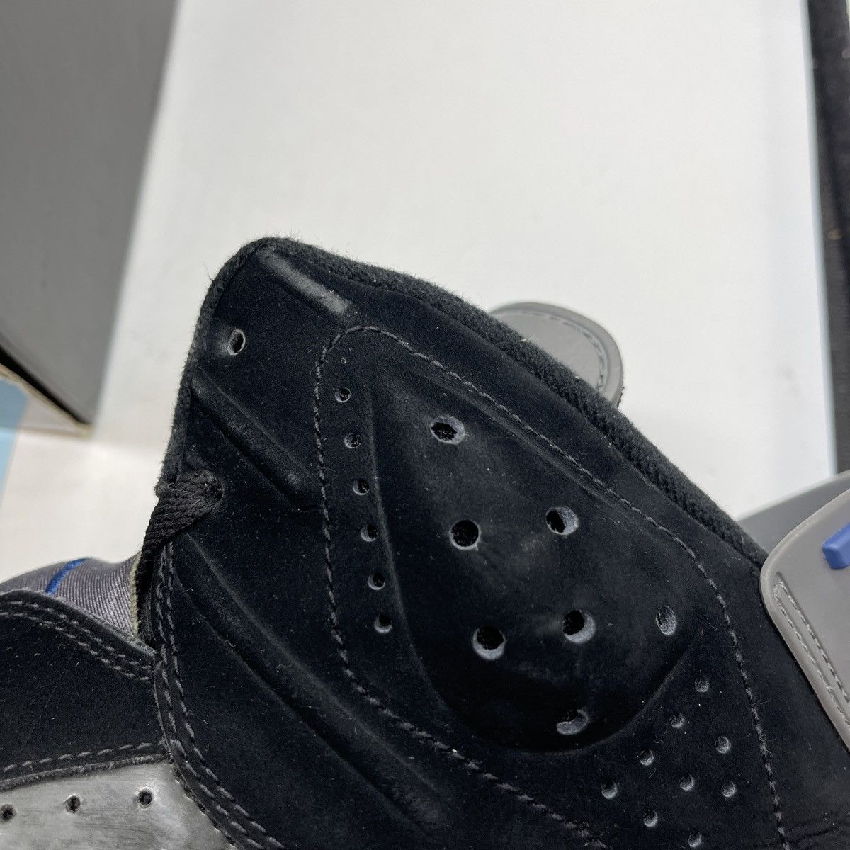 Jordan Brand Air Jordan 6 pistons Size US 12 / EU 45 - 11 Thumbnail