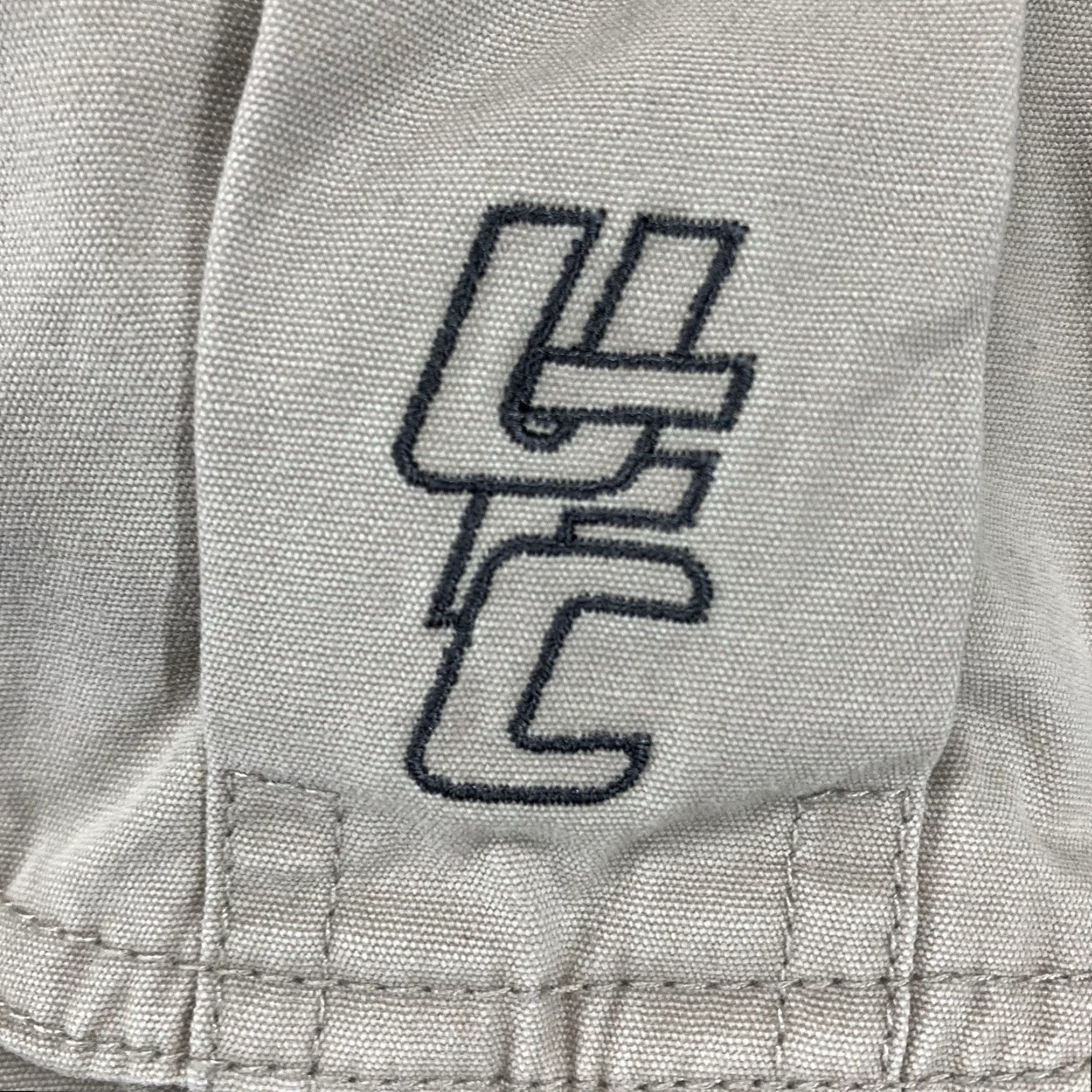 UFC VINTAGE UFC Ultimate Fighter Cargo Shorts Men 34 Beige Cotton 34x12 MMA Embroidered Logo, Relaxed Fit, Mid Rise, Canvas, USA, y2k, 90s, Casual Mens Size US 34 / EU 50 - 5 Thumbnail
