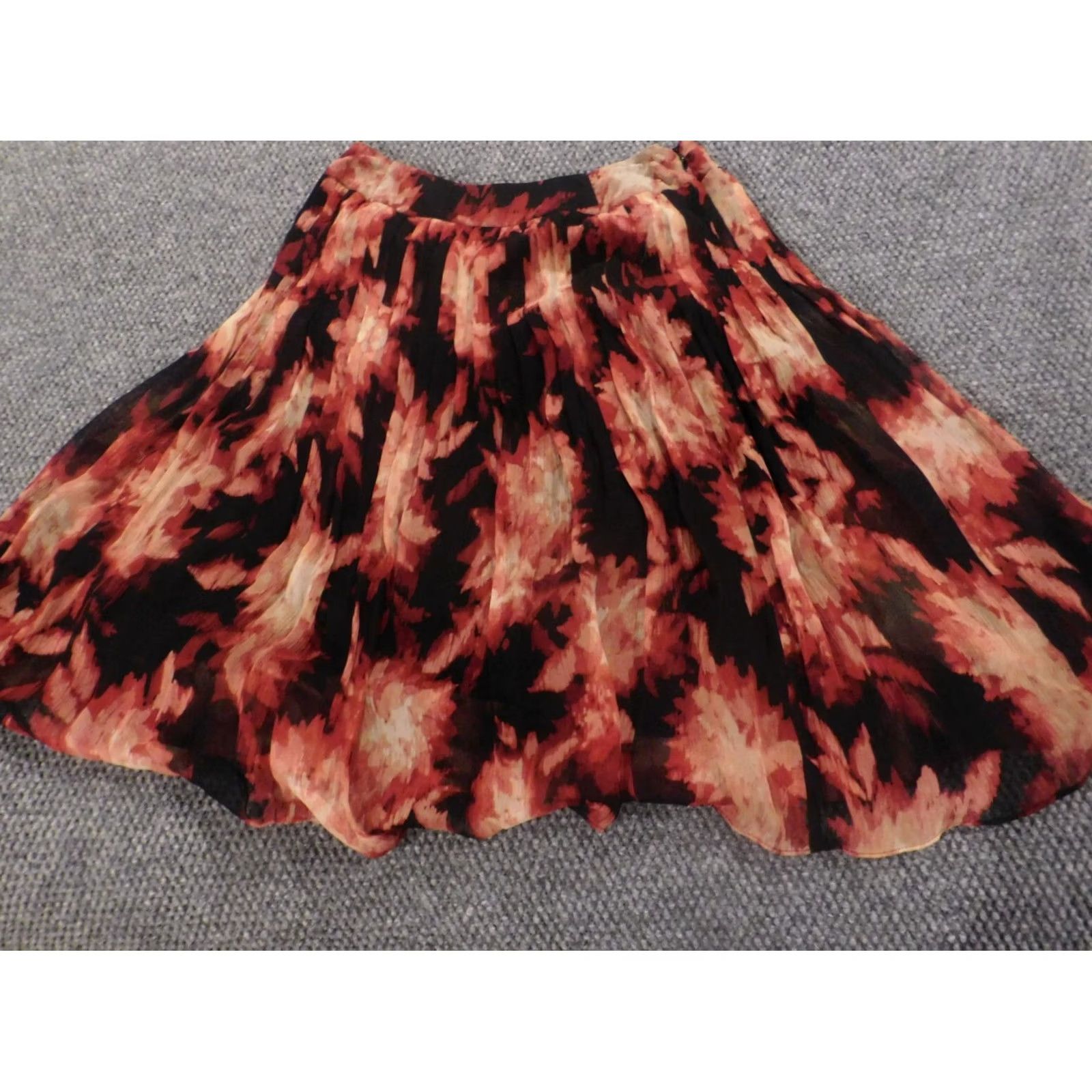 Alfani Alfani Skirt Womens 6 Red Silk A-Line Lined Ruffle Knee Length Vintage No Size 28" / US 6 / IT 42 - 2 Thumbnail