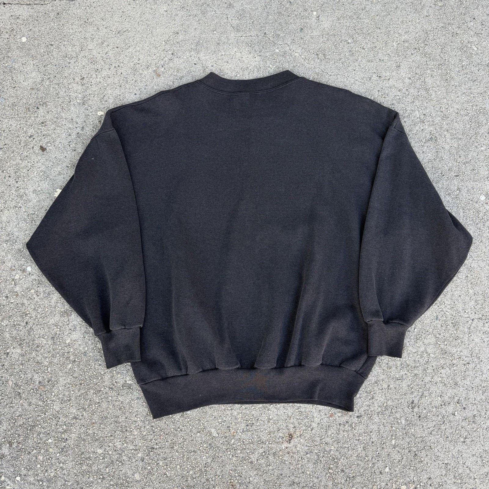 Vintage × Warner Bros Vintage 80s Warner Bros Happy Birthday Bugs Bunny Sweatshirt Size US XL / EU 56 / 4 - 3 Thumbnail