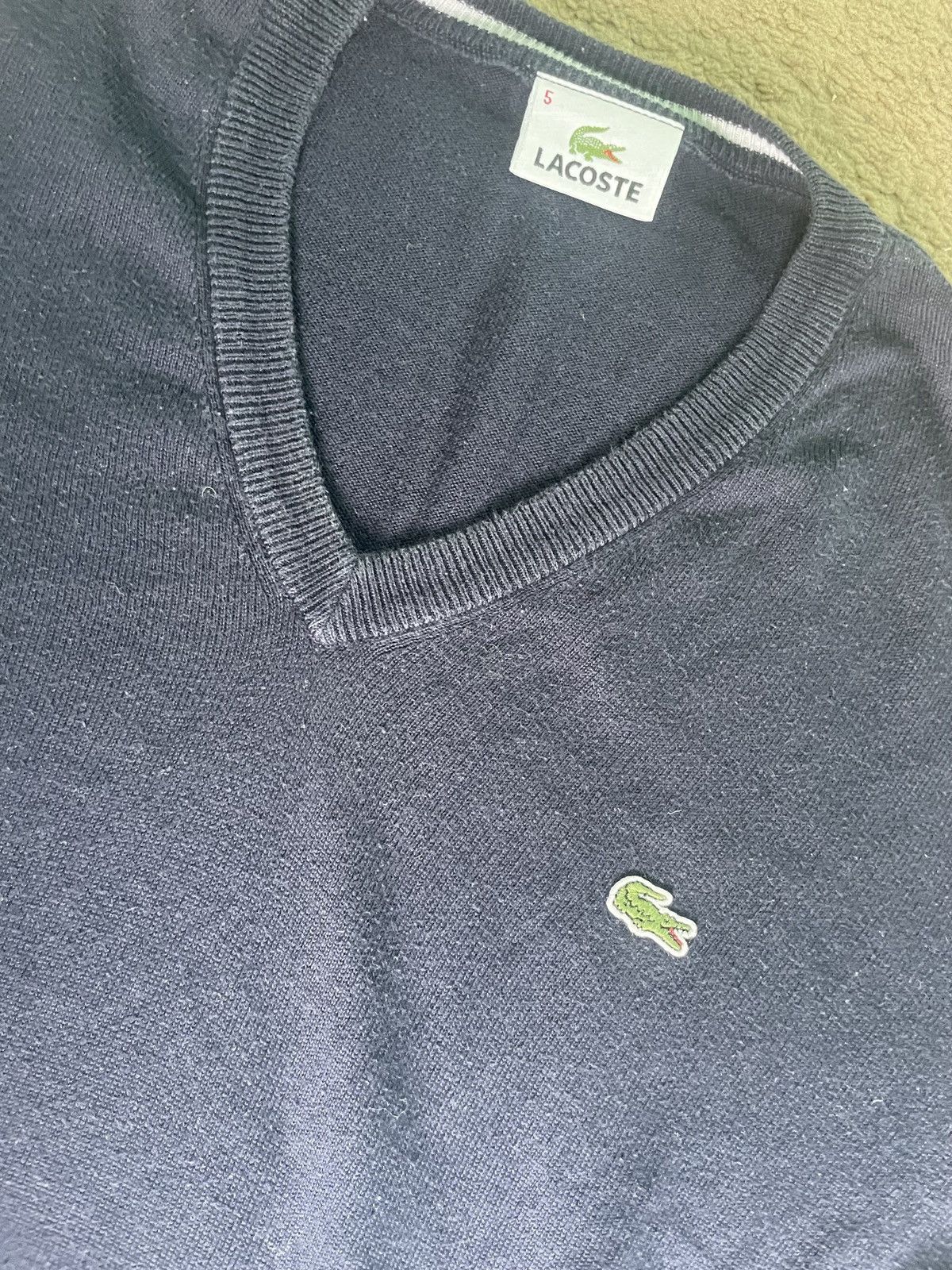 Lacoste Vintage Lacoste V Neck Sweater Jumper Size US M / EU 48-50 / 2 - 2 Thumbnail